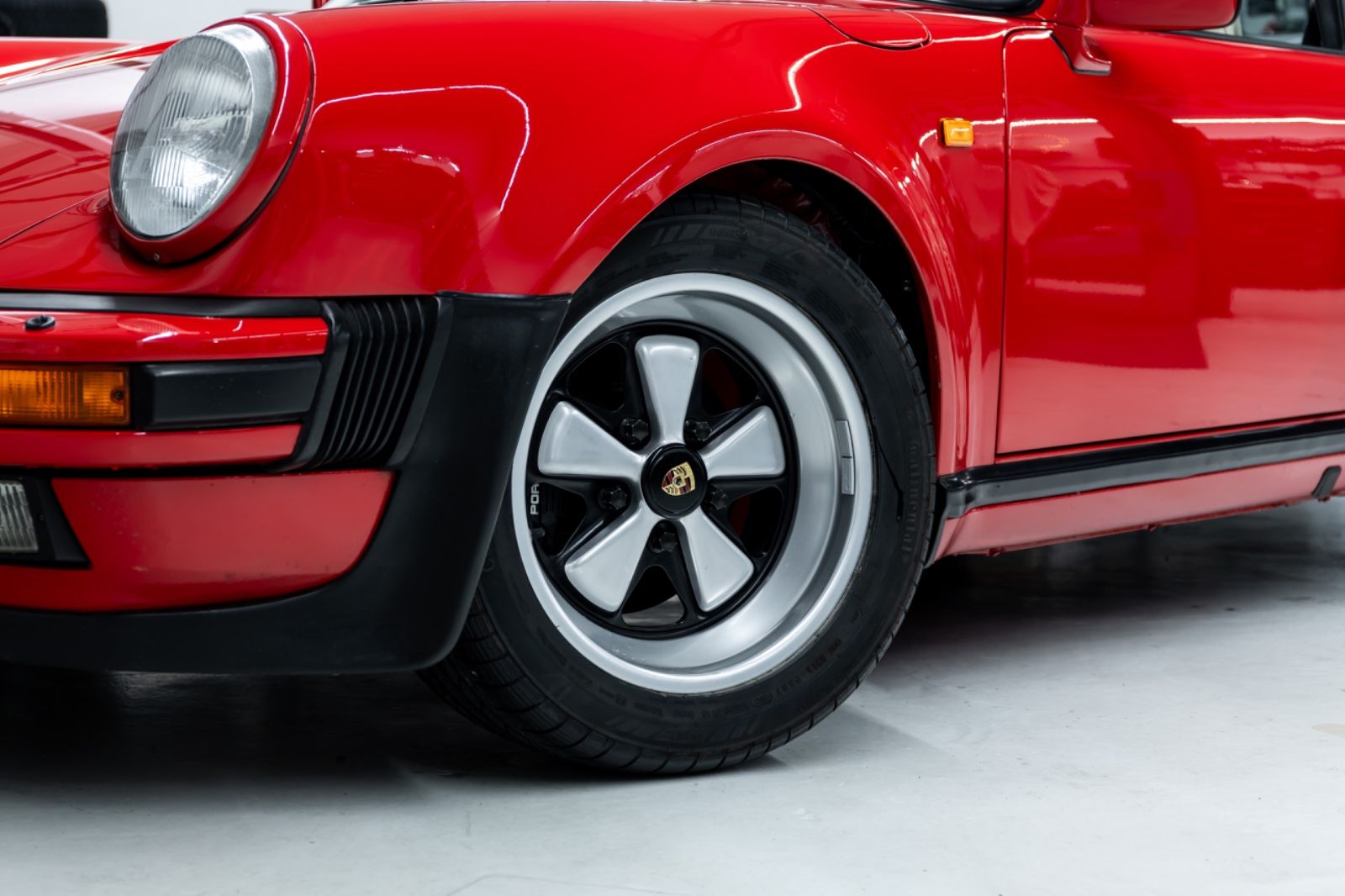 Fahrzeugabbildung Porsche 911 3,3 Turbo Targa I Note 2 I Matching No I BRD