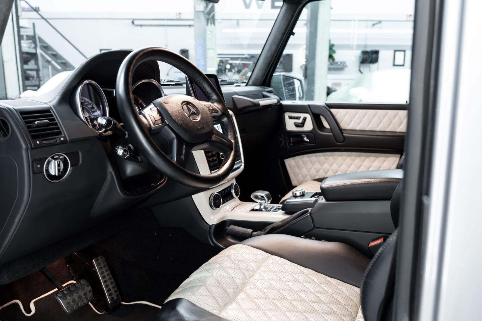 Fahrzeugabbildung Mercedes-Benz G 65 AMG  I Designo I Harman Kardon I 2. Hd