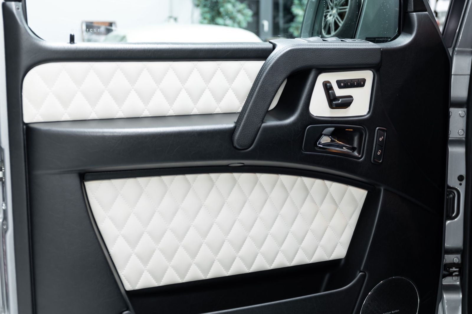Fahrzeugabbildung Mercedes-Benz G 65 AMG  I Designo I Harman Kardon I 2. Hd