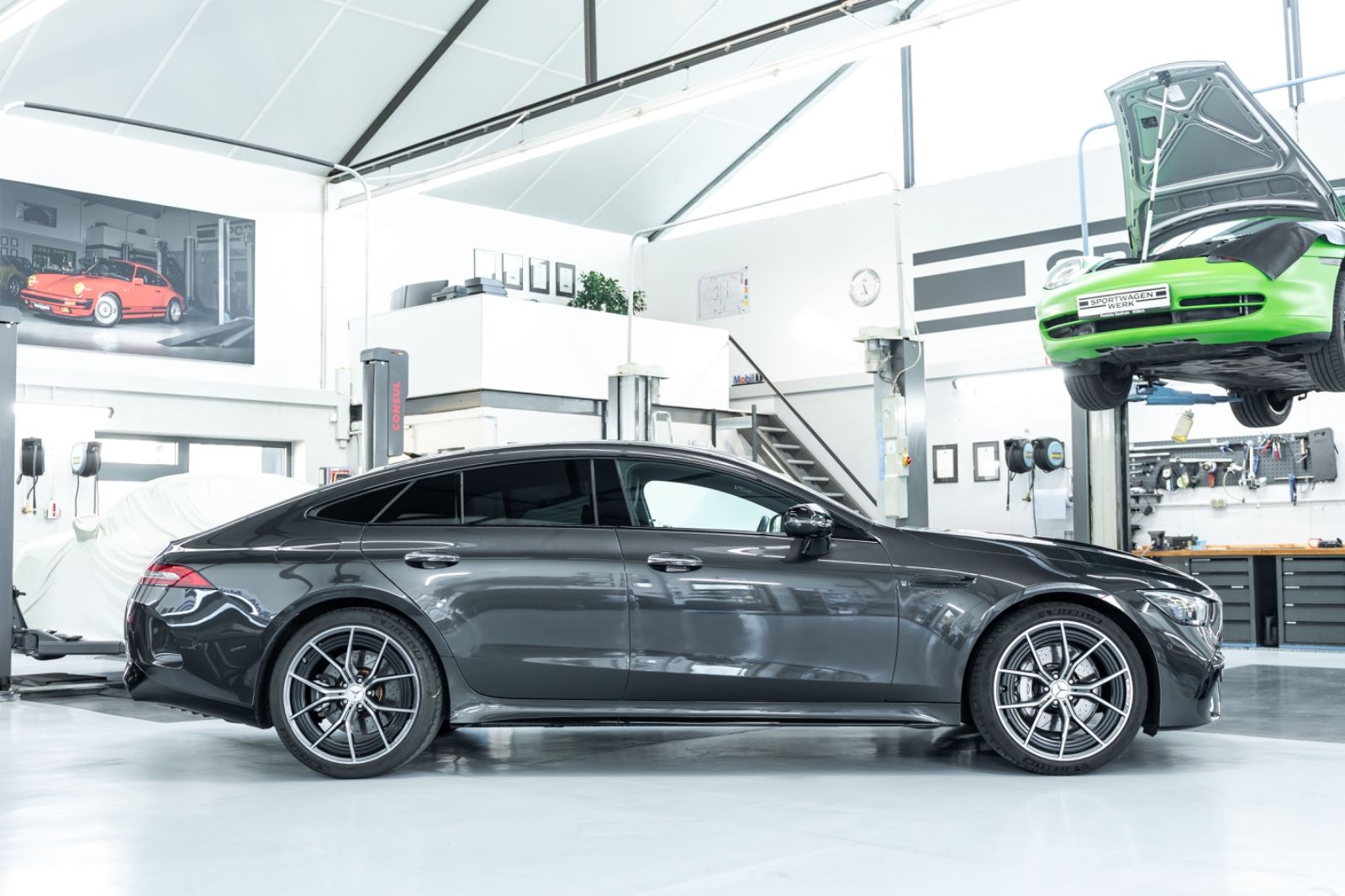 Fahrzeugabbildung Mercedes-Benz AMG GT 53 4Matic+ I Burmester I LED I HuD I 2.Hd