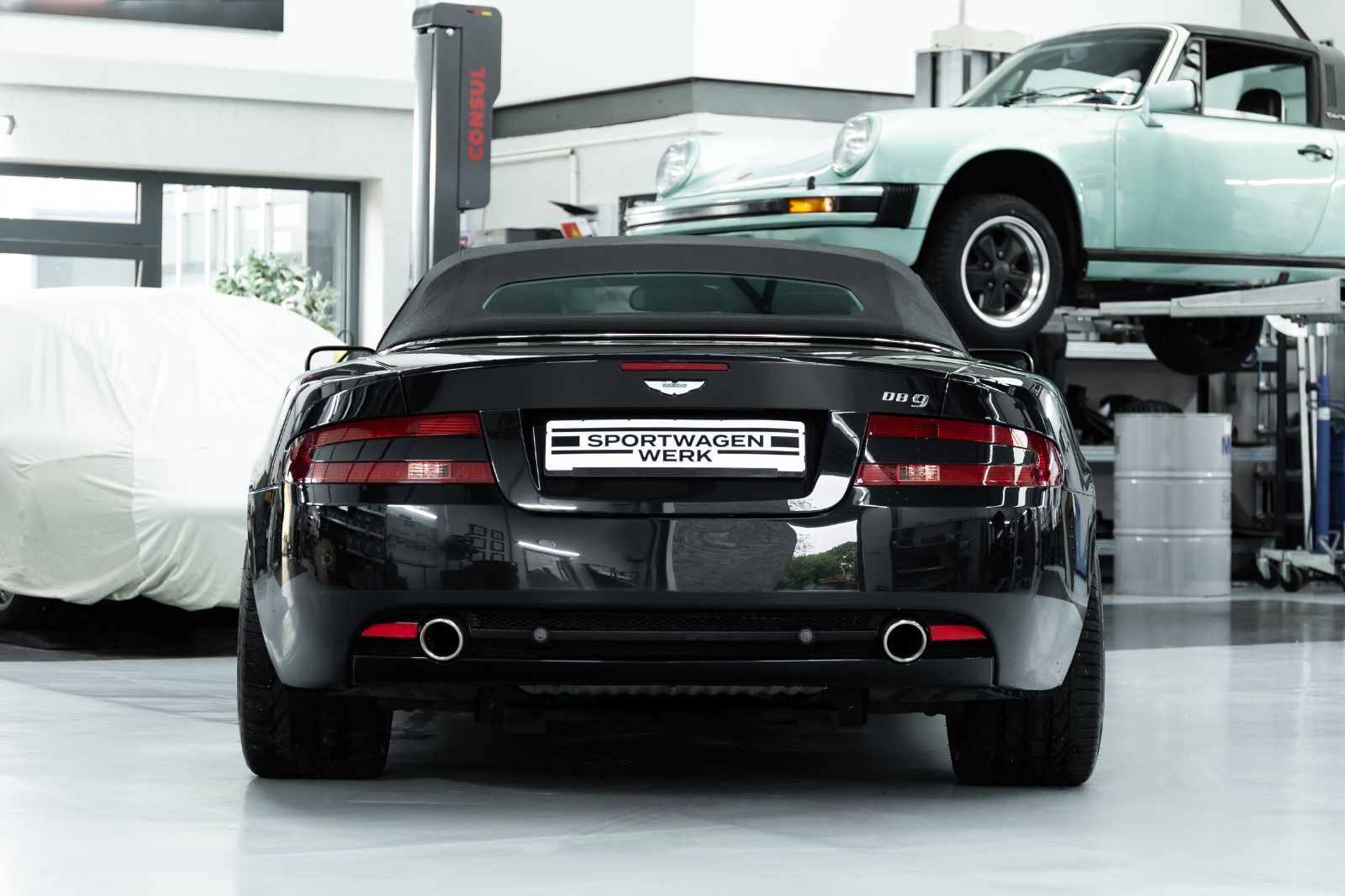 Fahrzeugabbildung Aston Martin DB9 Volante I 1. Hand  I Deutsches KFZ