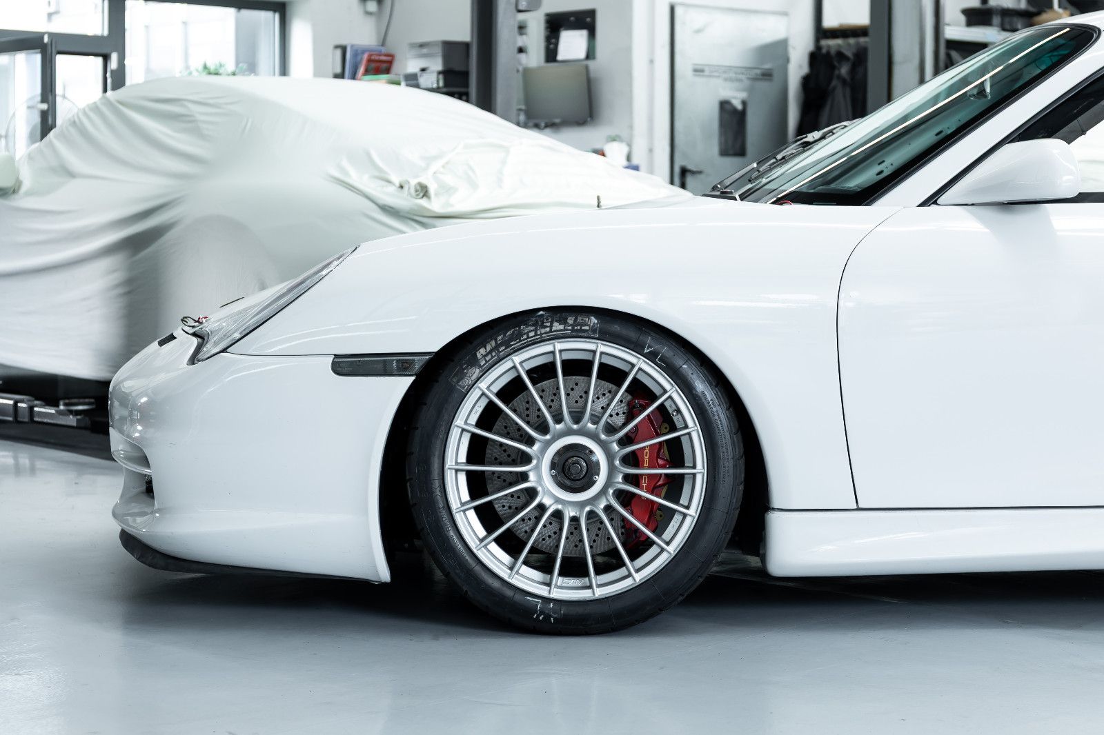 Fahrzeugabbildung Porsche 911 GT3 Cup I Motor Getriebe Revidiert I DMSB