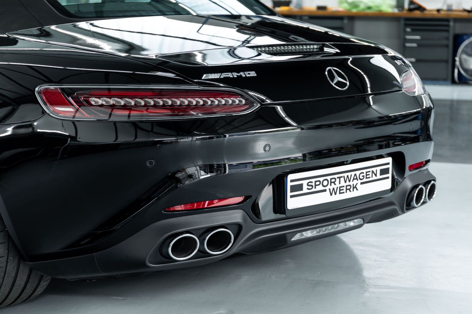 Fahrzeugabbildung Mercedes-Benz AMG GT Roadster I Burmester I Vollausstattung