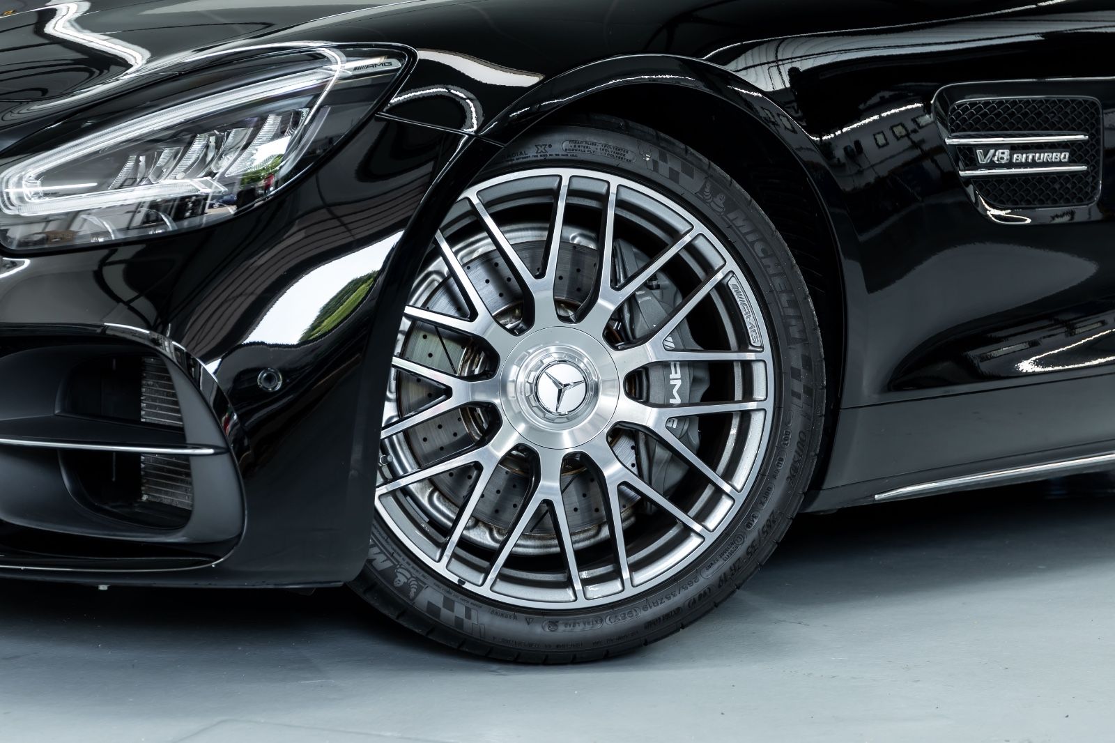 Fahrzeugabbildung Mercedes-Benz AMG GT Roadster I Burmester I Vollausstattung