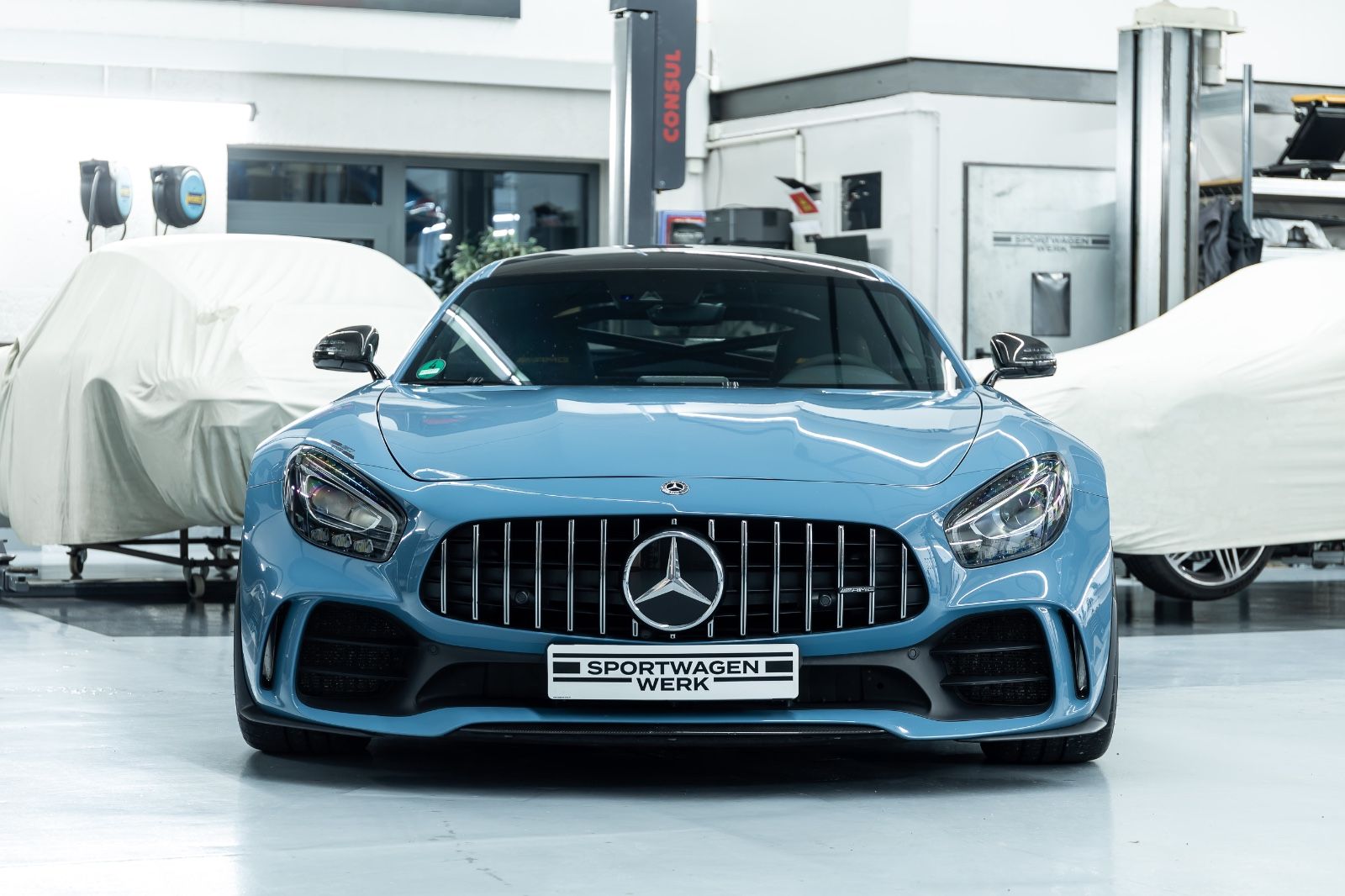 Fahrzeugabbildung Mercedes-Benz AMG GTR I  Burmester I Carbon I Titan I 1. Hand
