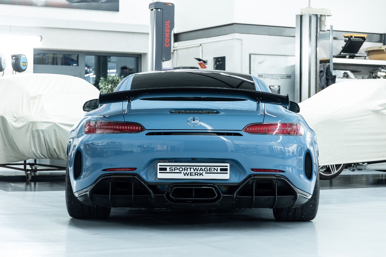 Fahrzeugabbildung Mercedes-Benz AMG GTR I  Burmester I Carbon I Titan I 1. Hand