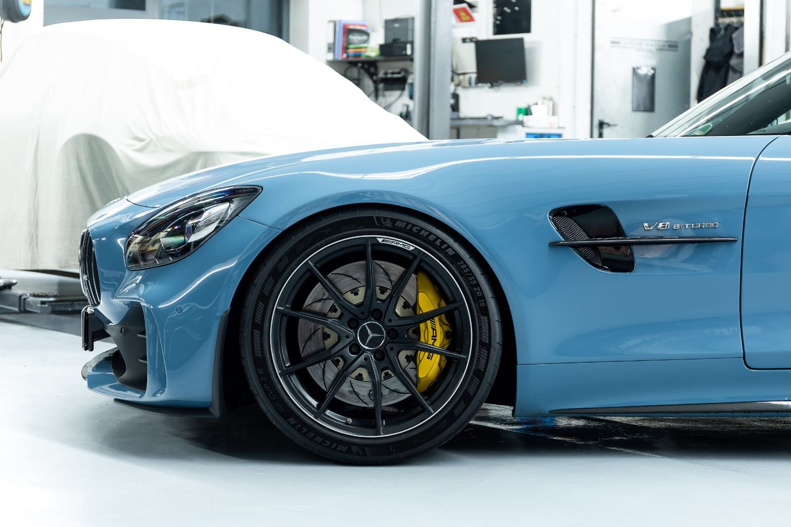 Fahrzeugabbildung Mercedes-Benz AMG GTR I  Burmester I Carbon I Titan I 1. Hand