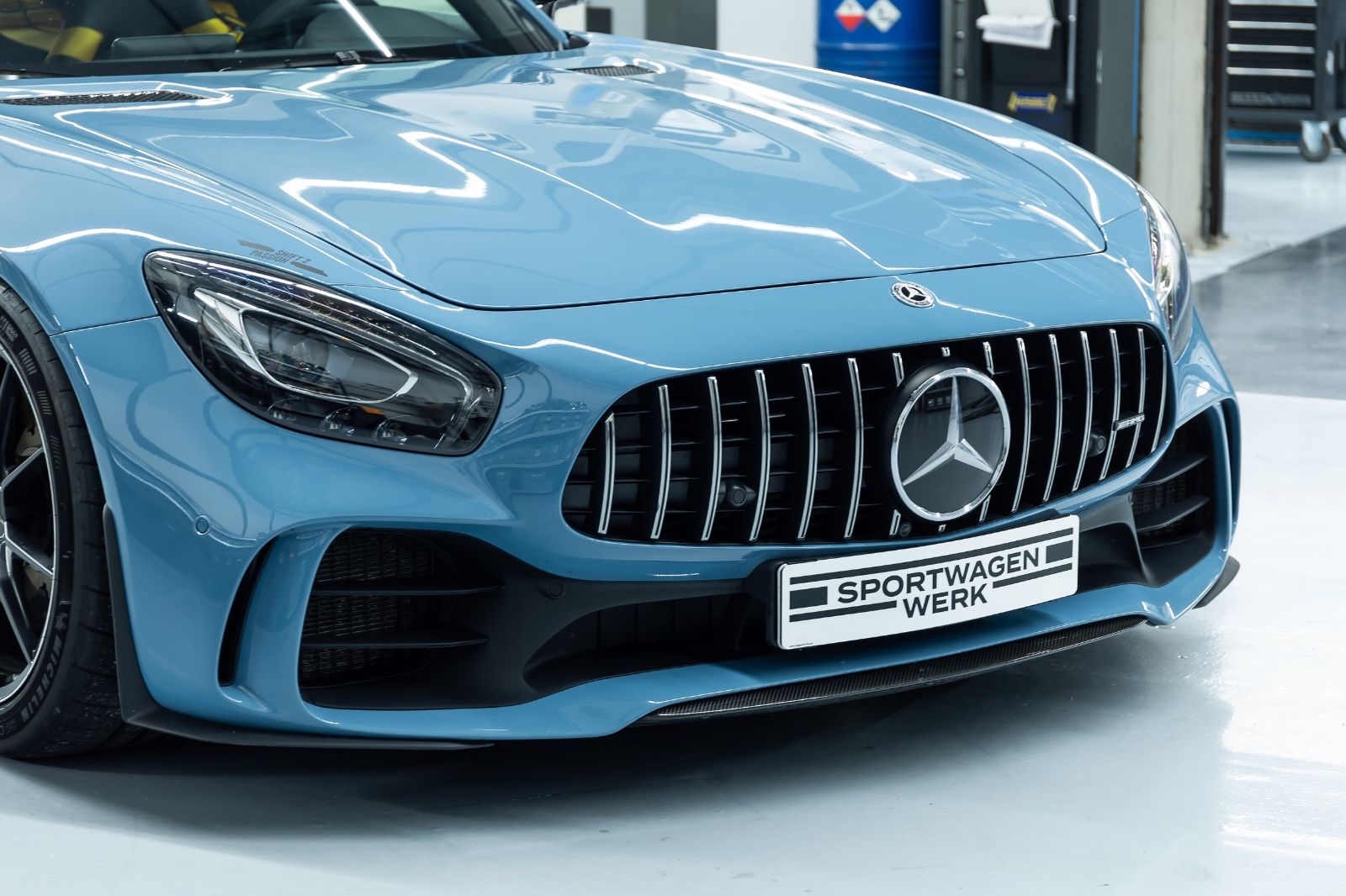 Fahrzeugabbildung Mercedes-Benz AMG GTR I  Burmester I Carbon I Titan I 1. Hand