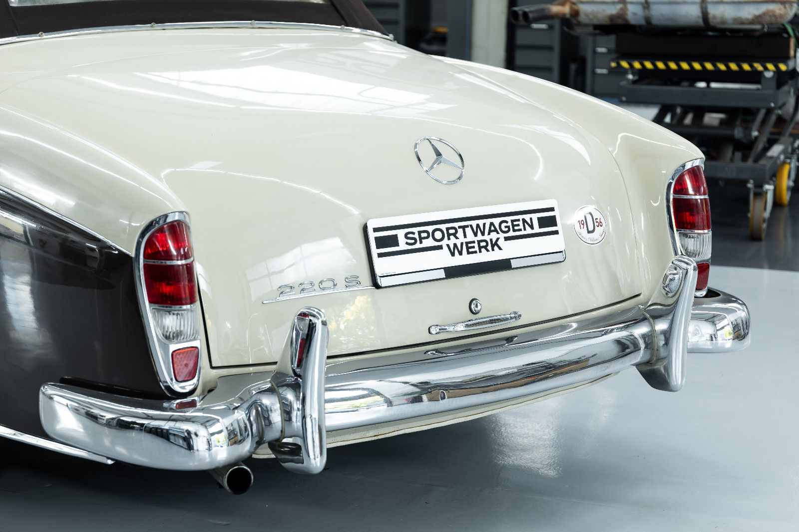 Fahrzeugabbildung Mercedes-Benz 220S Cabriolet I Top Zustand I Classic Data 2