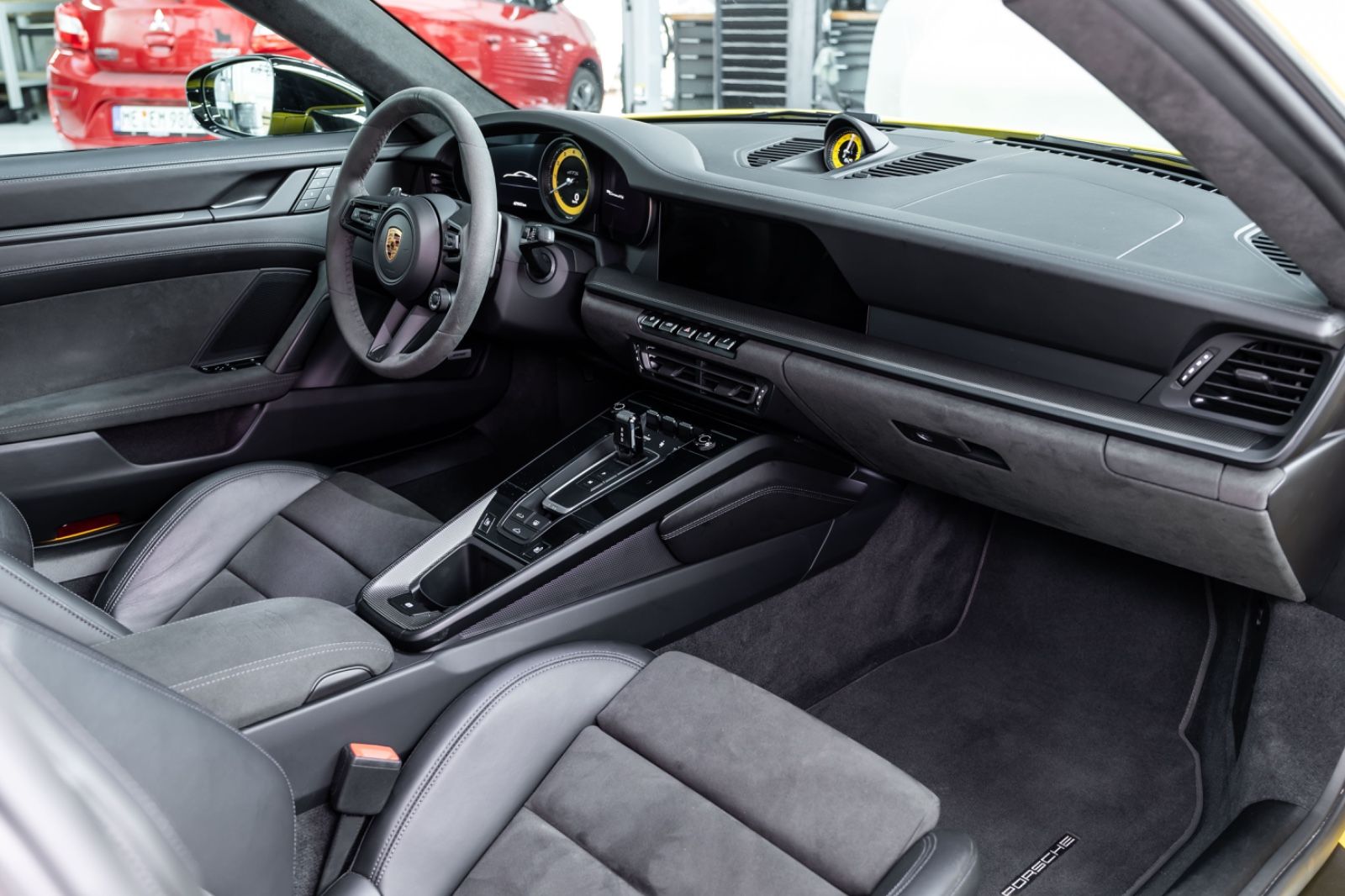 Fahrzeugabbildung Porsche 911 Carrera GTS I PCCB I PDLS+ I Bose I 1. Hand