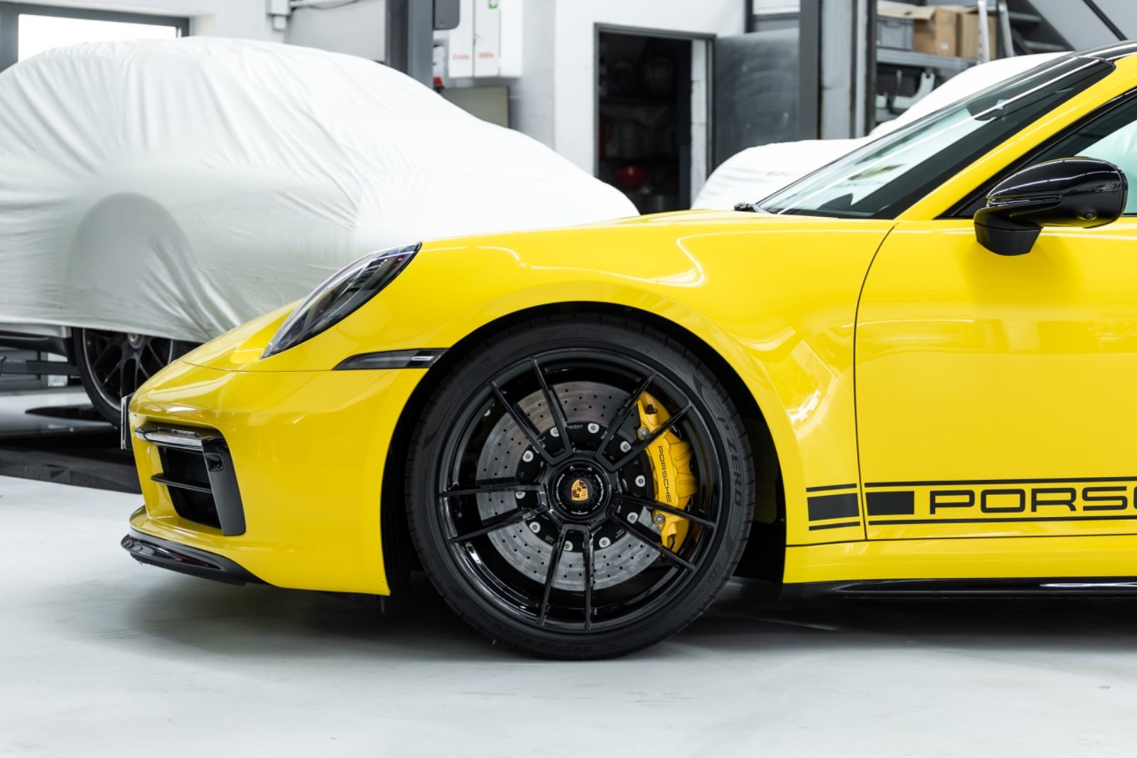 Fahrzeugabbildung Porsche 911 Carrera GTS I PCCB I PDLS+ I Bose I 1. Hand