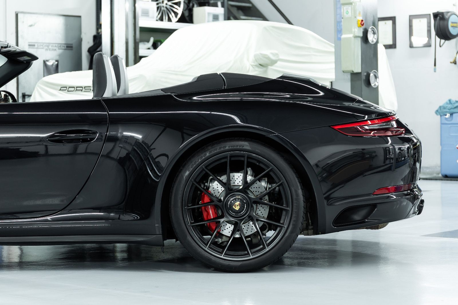 Fahrzeugabbildung Porsche 991 I 911 Carrera GTS Cabriolet I PDLS+ I Bose