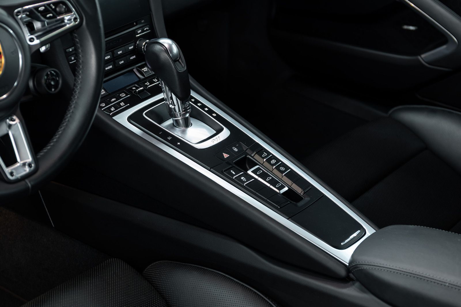 Fahrzeugabbildung Porsche 991 I 911 Carrera 4S I PDLS I 18-Wege I Bose