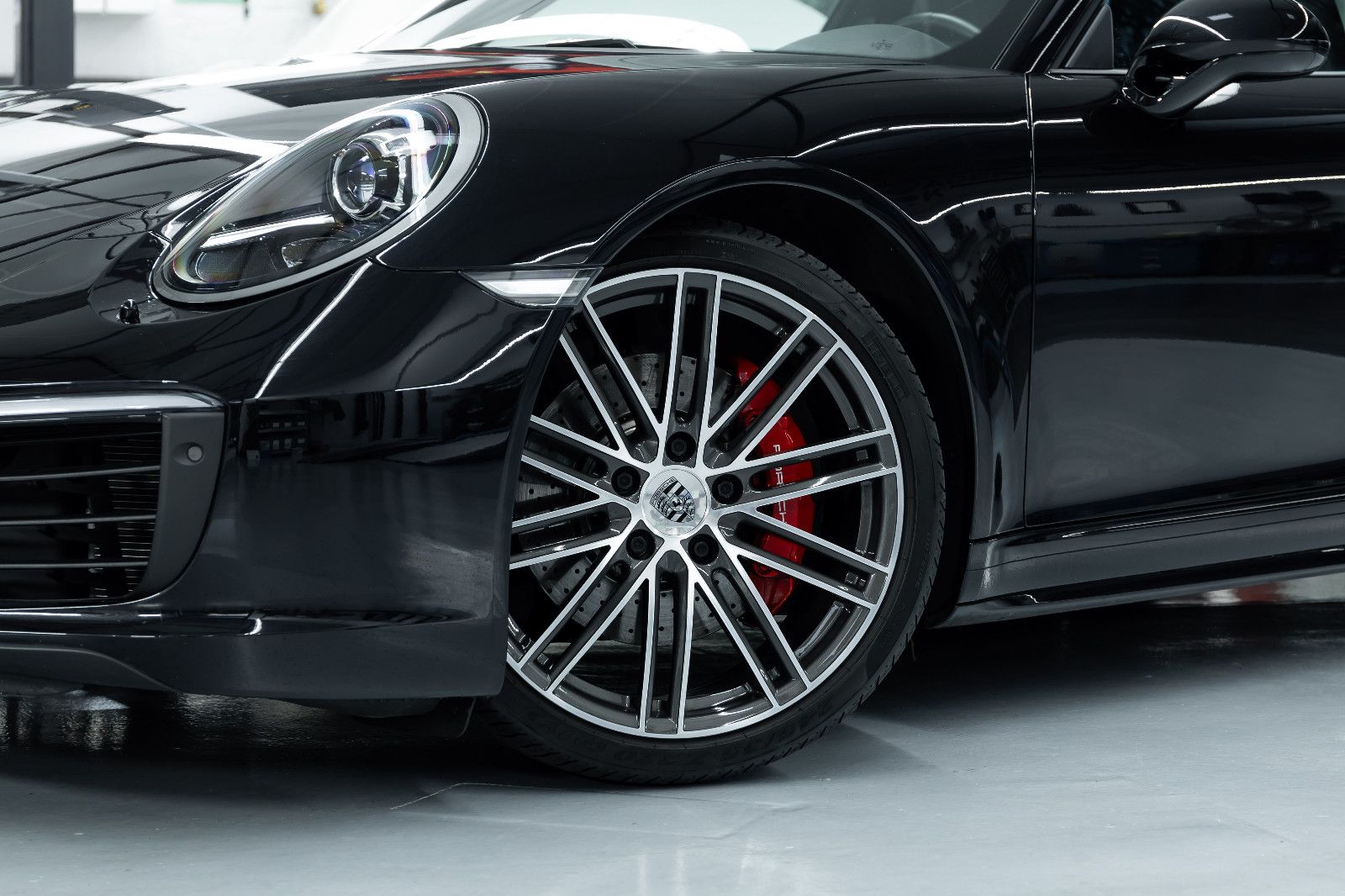 Fahrzeugabbildung Porsche 991 I 911 Carrera 4S I PDLS I 18-Wege I Bose