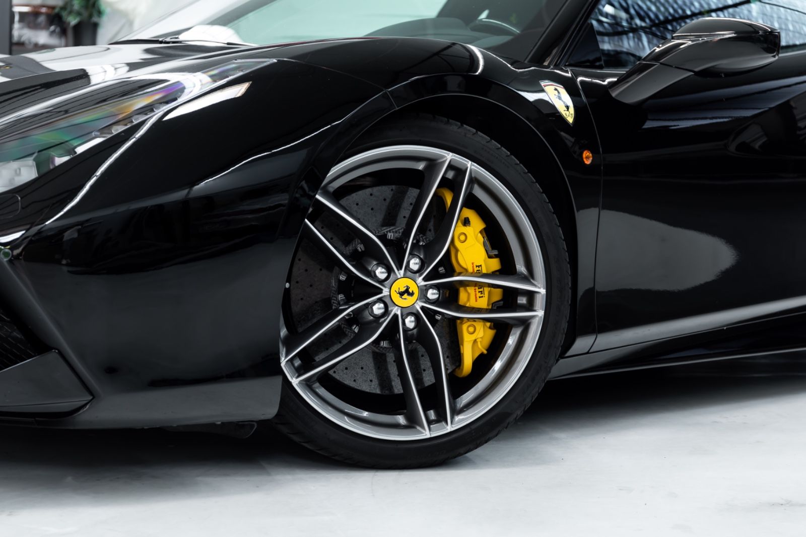 Fahrzeugabbildung Ferrari 488 GTB I Carbon I Racing Seats I 2. Hand I BRD