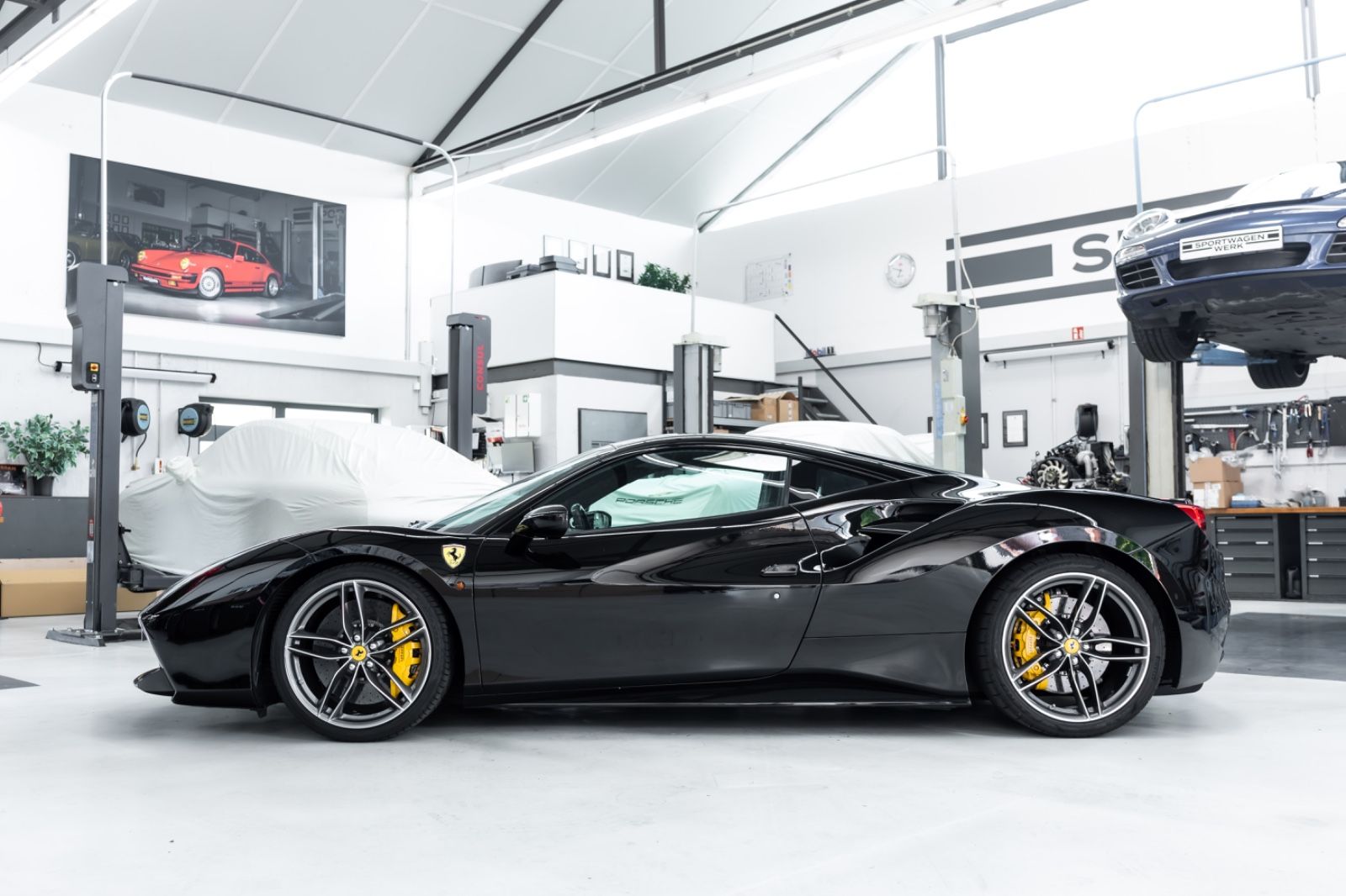 Fahrzeugabbildung Ferrari 488 GTB I Carbon I Racing Seats I 2. Hand I BRD