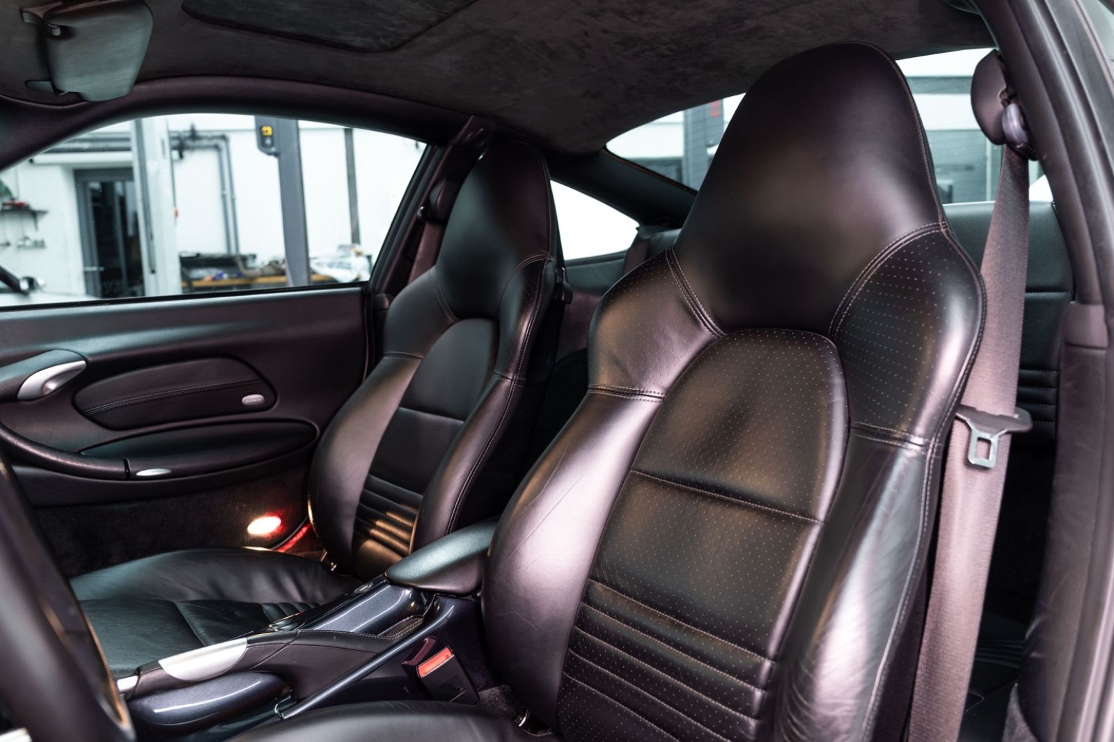 Fahrzeugabbildung Porsche 996 I 911 Carrera I PCM I Schalter I X-Codes