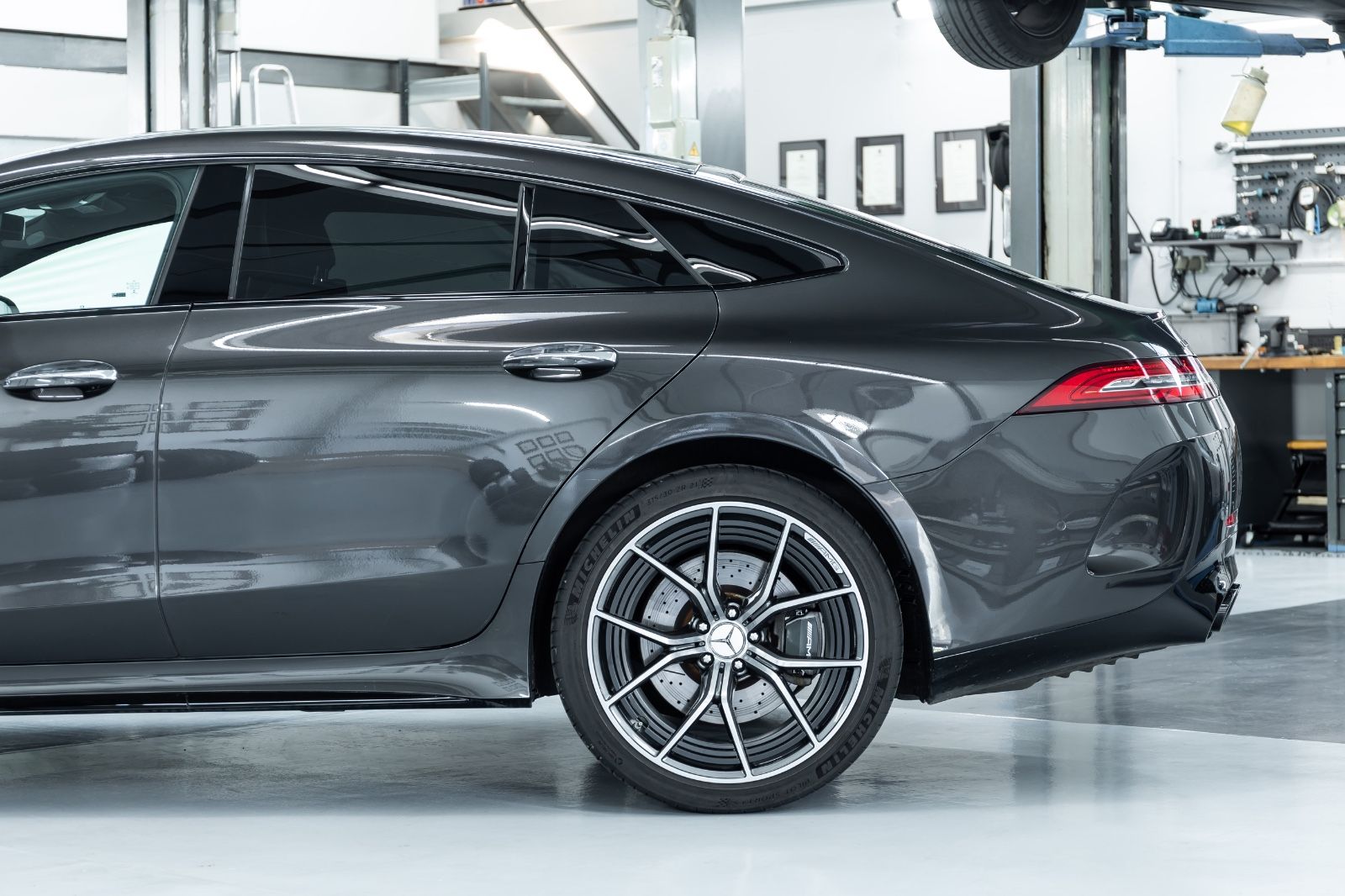 Fahrzeugabbildung Mercedes-Benz AMG GT 53 4Matic+ I Burmester I LED I HuD I 2.Hd