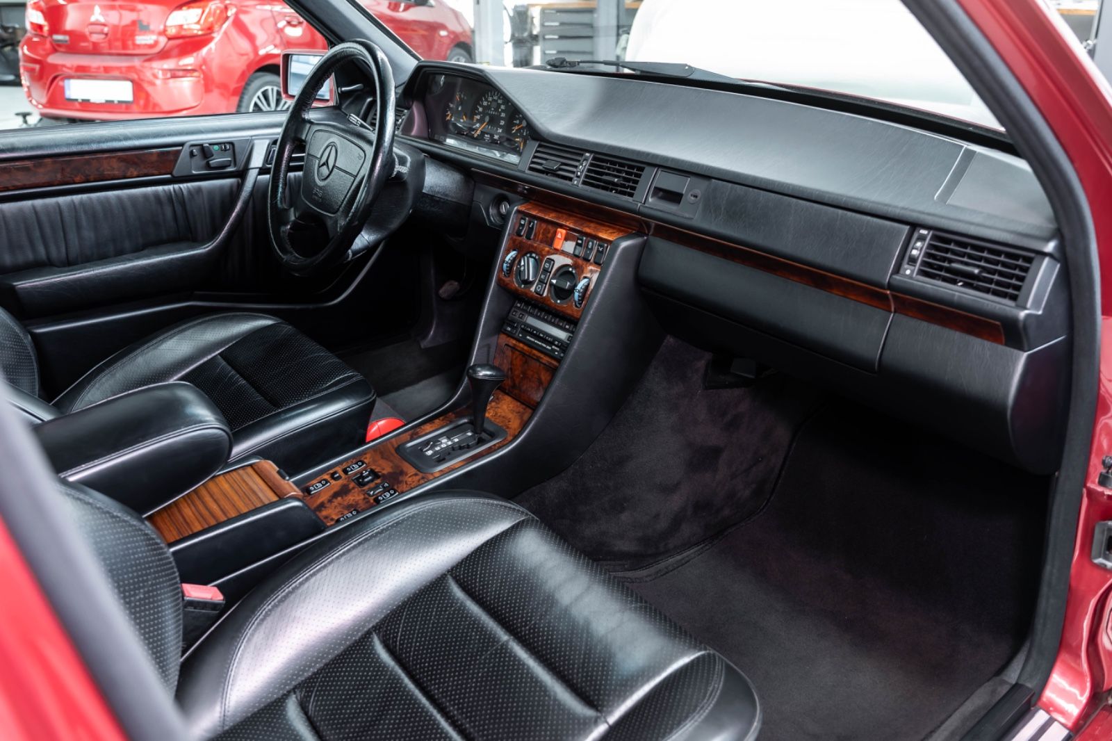 Fahrzeugabbildung Mercedes-Benz 500E I Serie 1 I Porsche I H-Zulassung I BRD