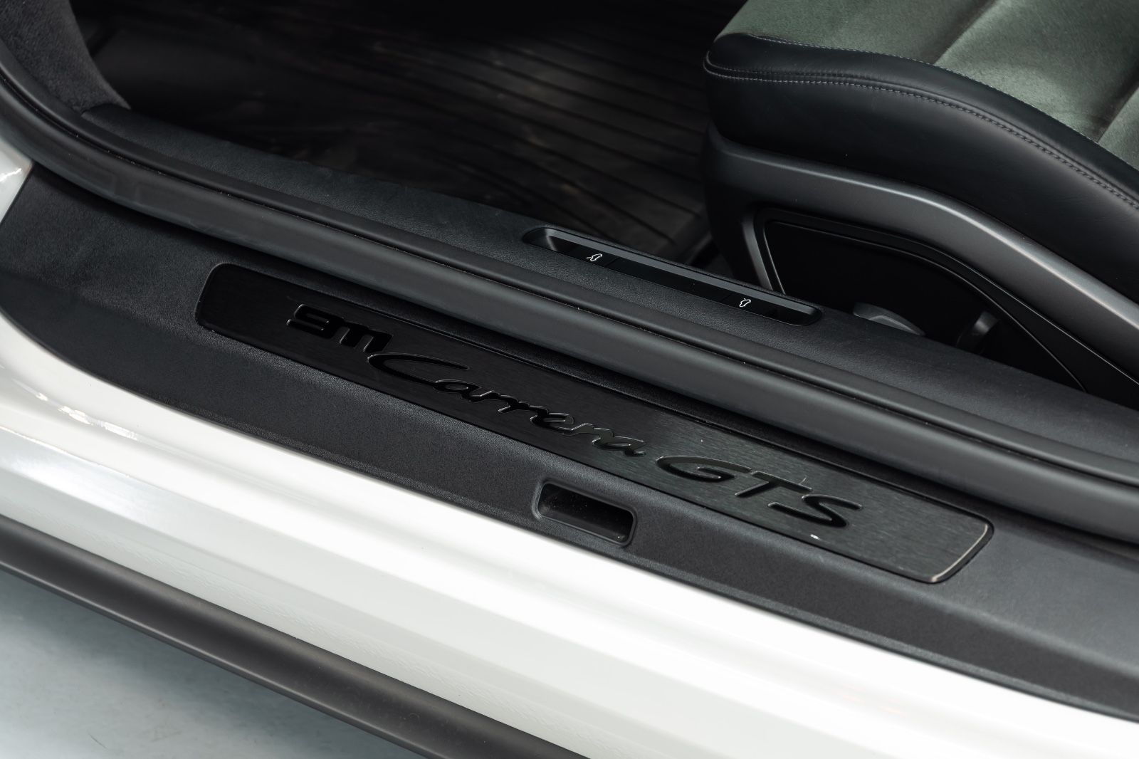 Fahrzeugabbildung Porsche 911 Carrera GTS I PDLS+ I Carbon I Bose I 1.Hand