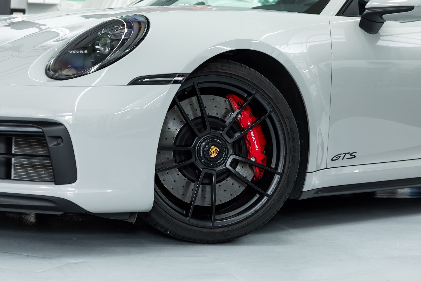 Fahrzeugabbildung Porsche 911 Carrera GTS I PDLS+ I Carbon I Bose I 1.Hand