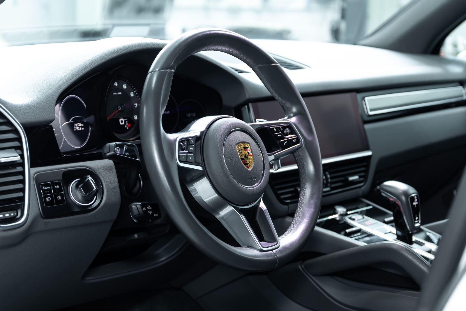 Fahrzeugabbildung Porsche Cayenne I 360° I PDLS + I CarPlay I BRD