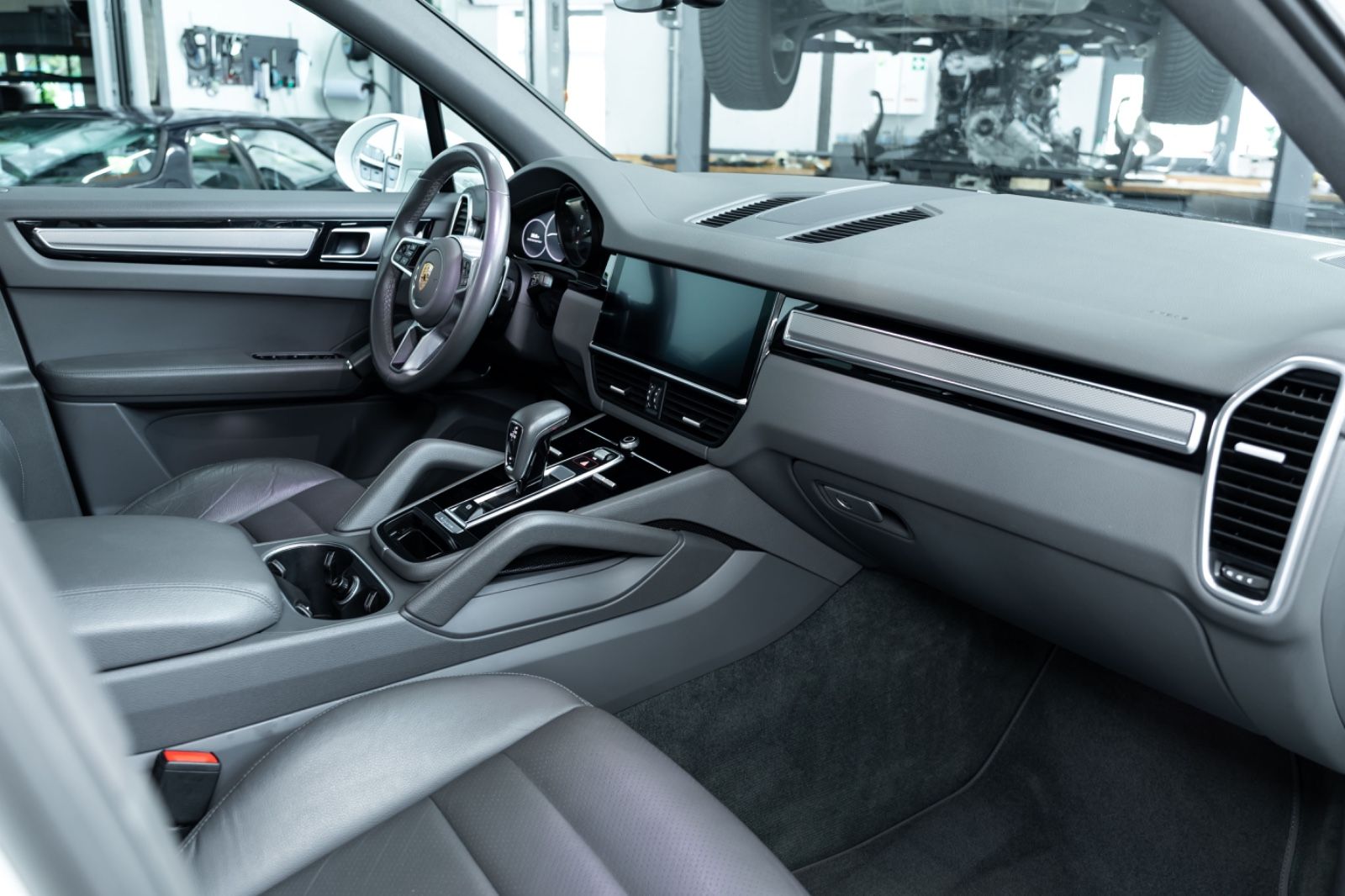 Fahrzeugabbildung Porsche Cayenne I 360° I PDLS + I CarPlay I BRD