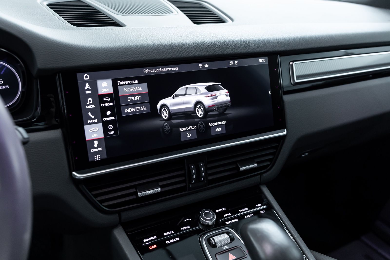 Fahrzeugabbildung Porsche Cayenne I 360° I PDLS + I CarPlay I BRD