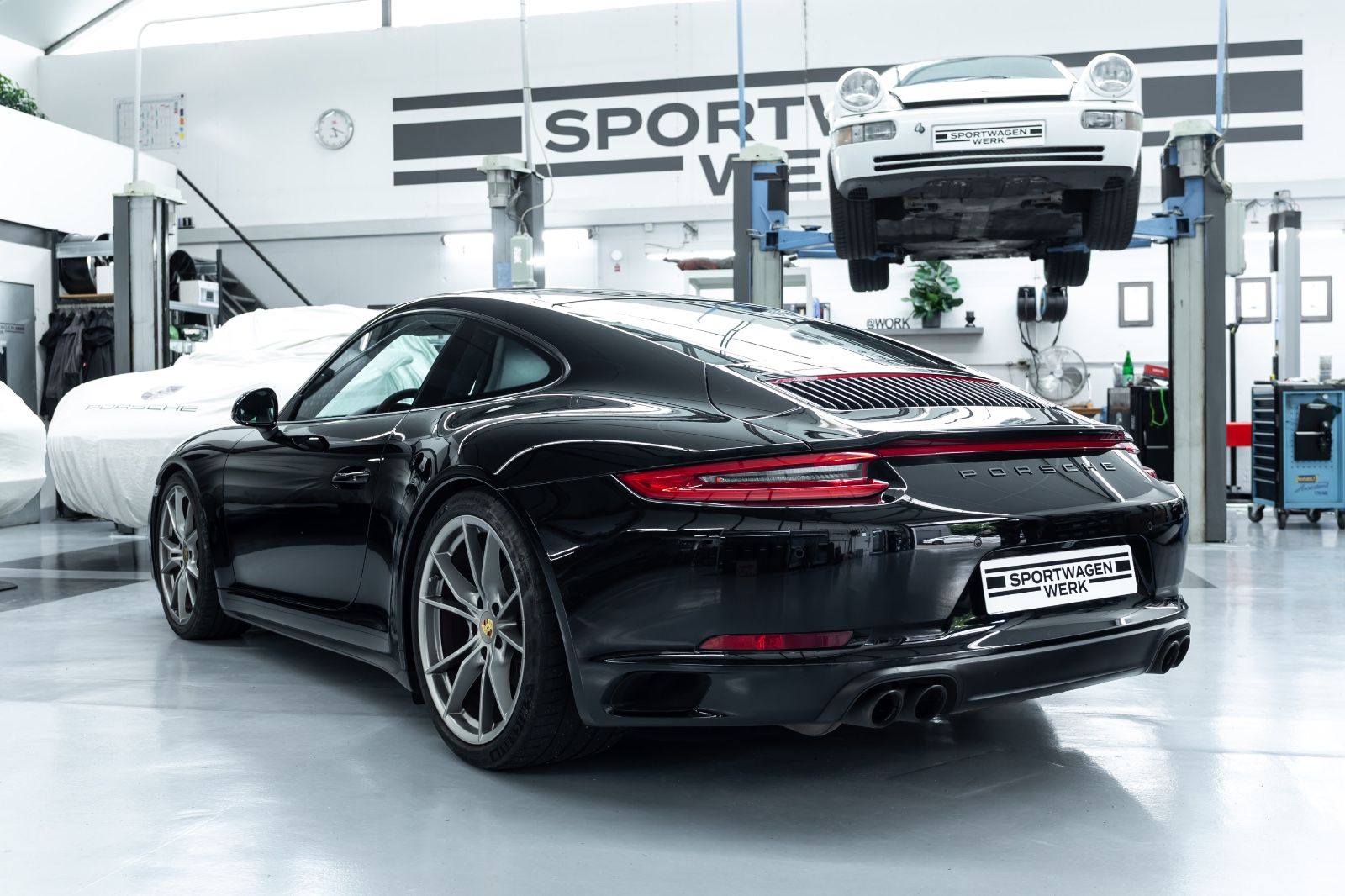 Fahrzeugabbildung Porsche 991 I 911 Carrera 4 I PDLS I Bose I 18-Wege