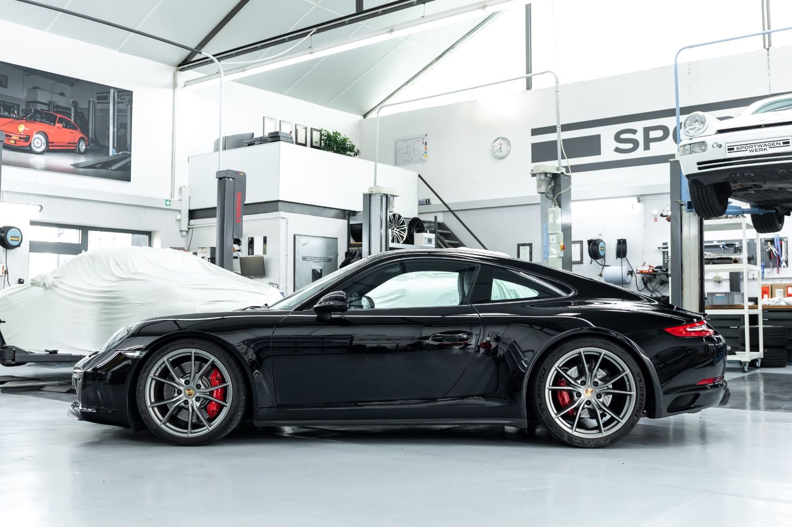 Fahrzeugabbildung Porsche 991 I 911 Carrera 4 I PDLS I Bose I 18-Wege