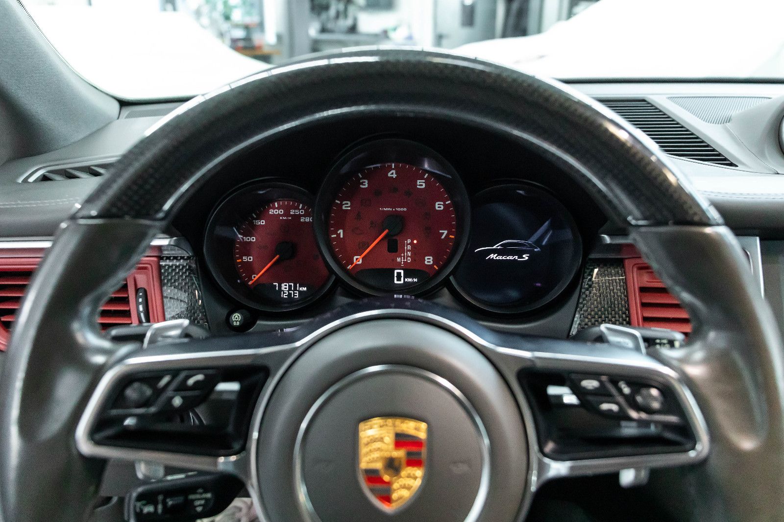 Fahrzeugabbildung Porsche Macan S I PCCB I PDLS I Burmester I *Presse*