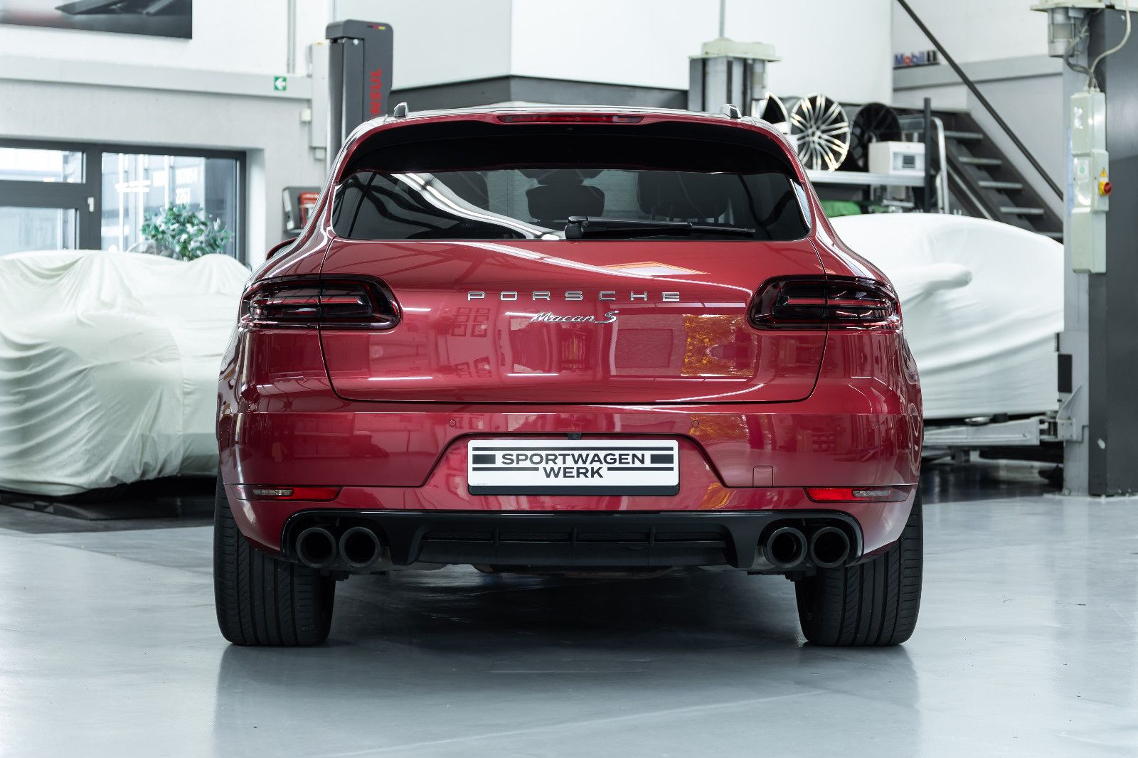 Fahrzeugabbildung Porsche Macan S I PCCB I PDLS I Burmester I *Presse*