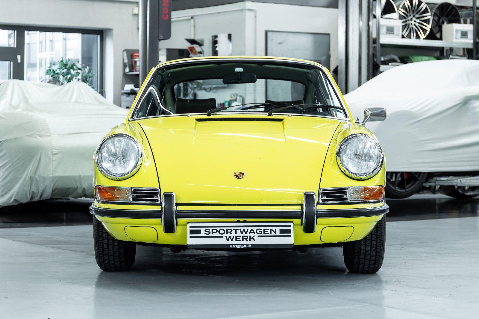 Fahrzeugabbildung Porsche 911 T 2,4 Ölklappe I Matching No. & Color