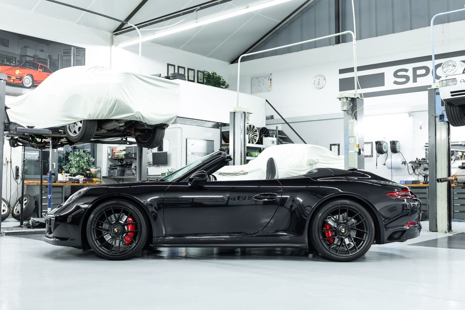 Fahrzeugabbildung Porsche 991 I 911 Carrera GTS Cabriolet I PDLS+ I Bose