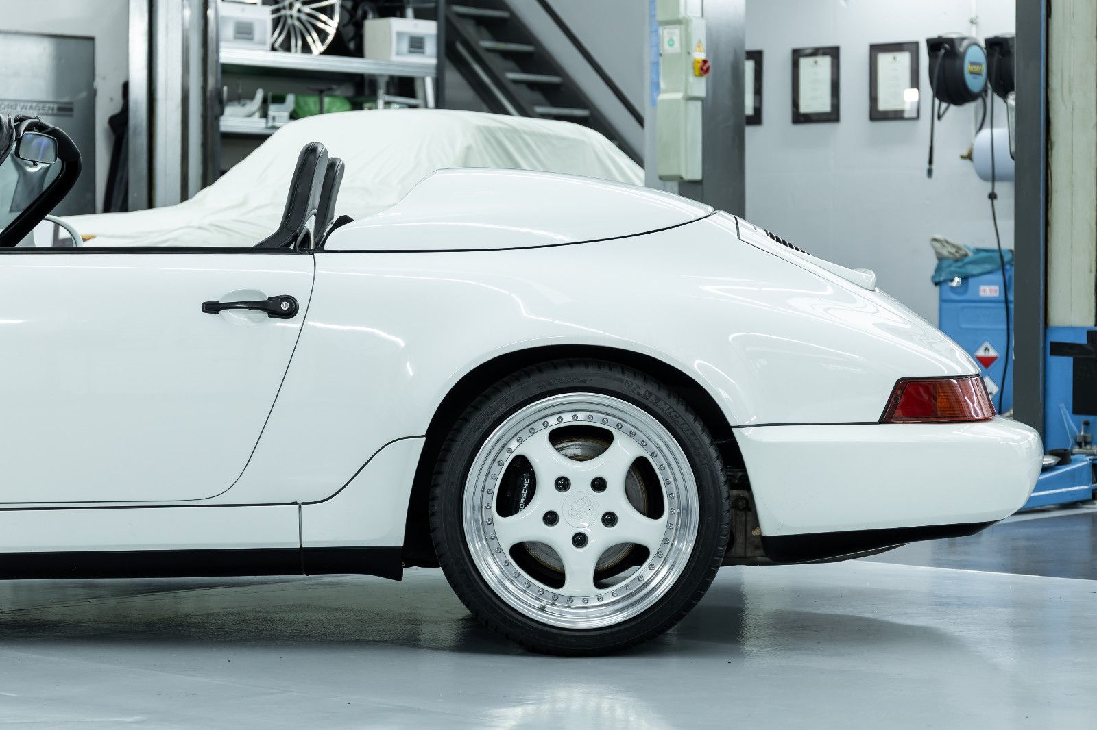 Fahrzeugabbildung Porsche 964 I 911 Speedster I Speedline I 2. Hand I BRD