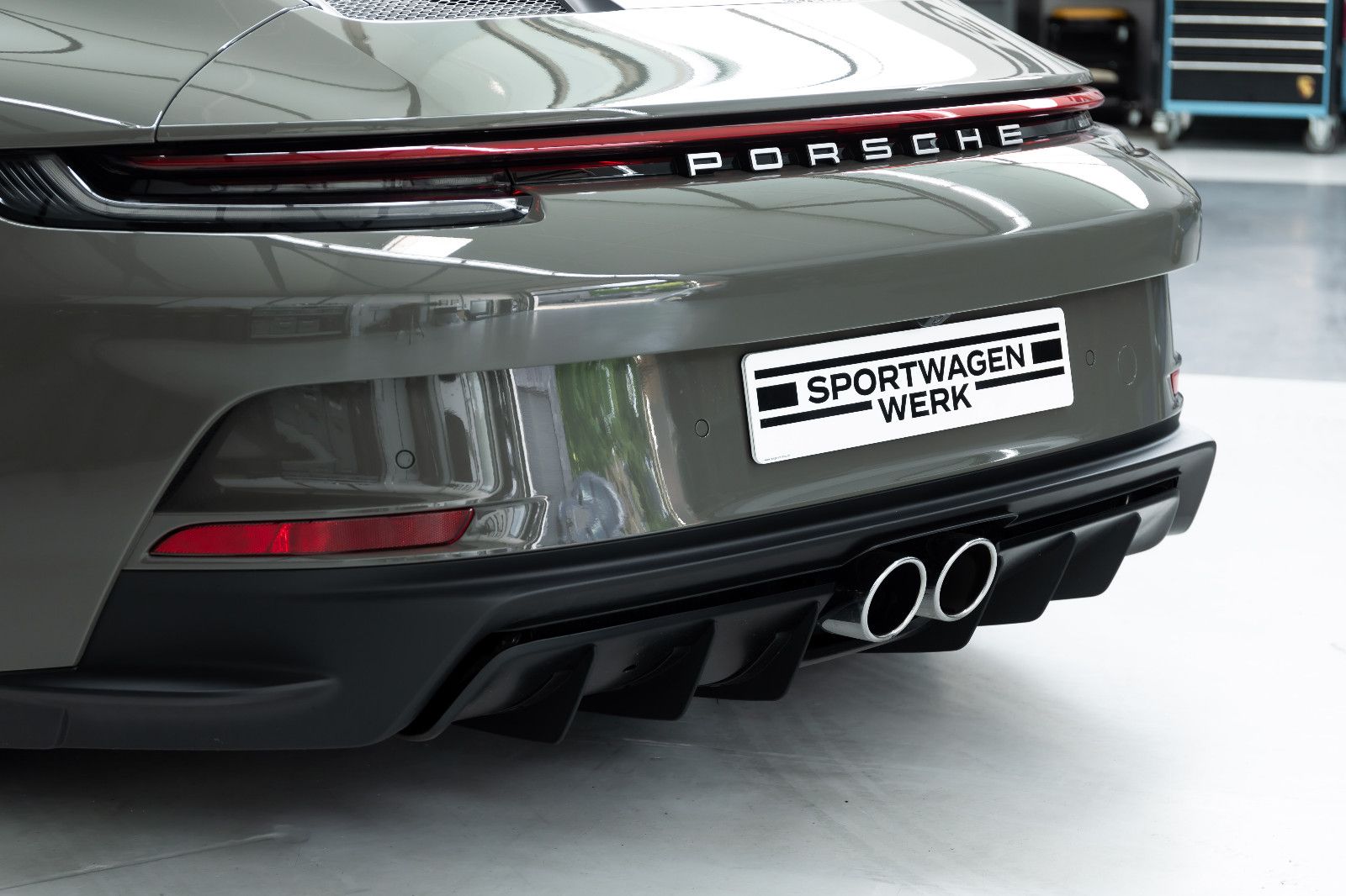 Fahrzeugabbildung Porsche 992 I 911 GT3 Touring I PDLS+ I Lift I Carbon