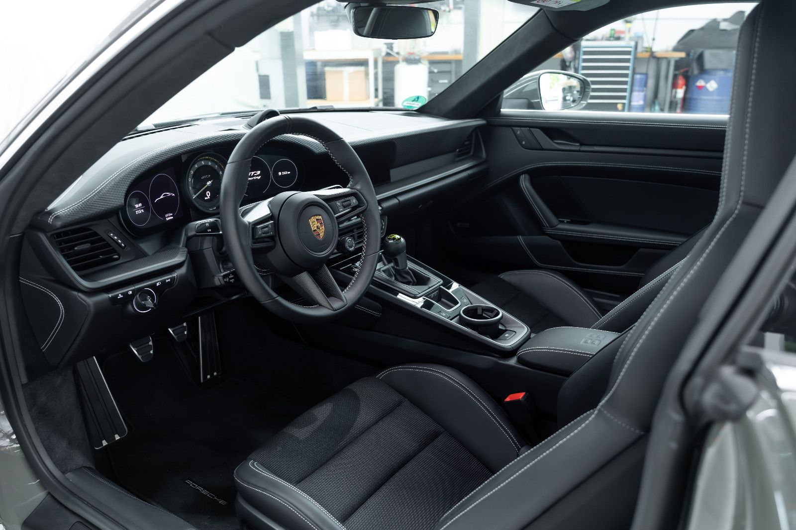 Fahrzeugabbildung Porsche 992 I 911 GT3 Touring I PDLS+ I Lift I Carbon