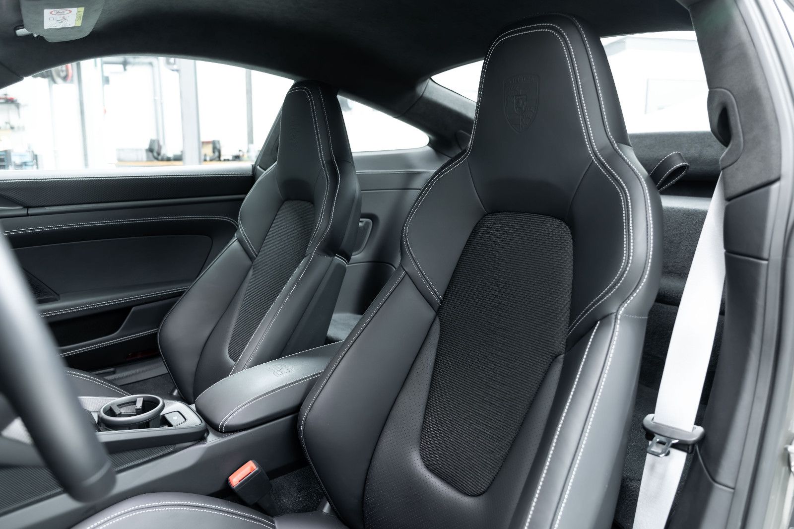 Fahrzeugabbildung Porsche 992 I 911 GT3 Touring I PDLS+ I Lift I Carbon