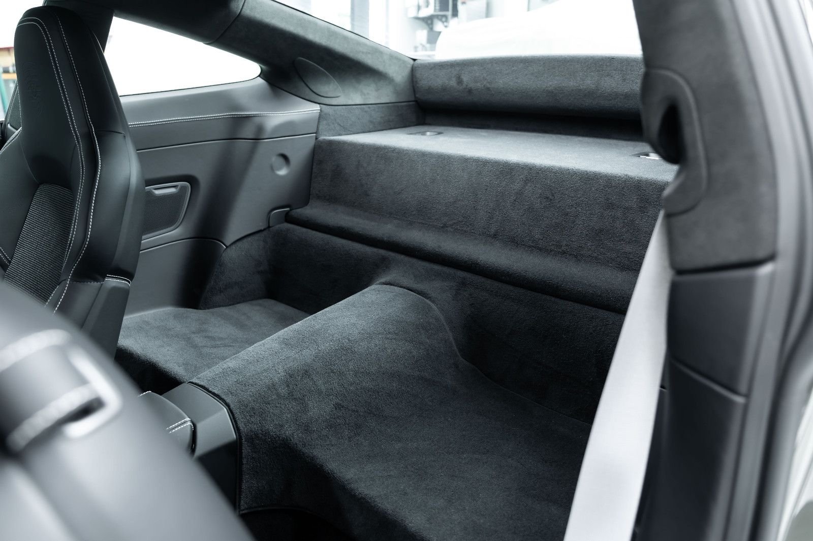 Fahrzeugabbildung Porsche 992 I 911 GT3 Touring I PDLS+ I Lift I Carbon