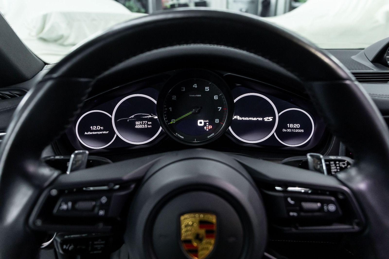 Fahrzeugabbildung Porsche Panamera Sport Turismo 4S E-Hybrid I Burmester