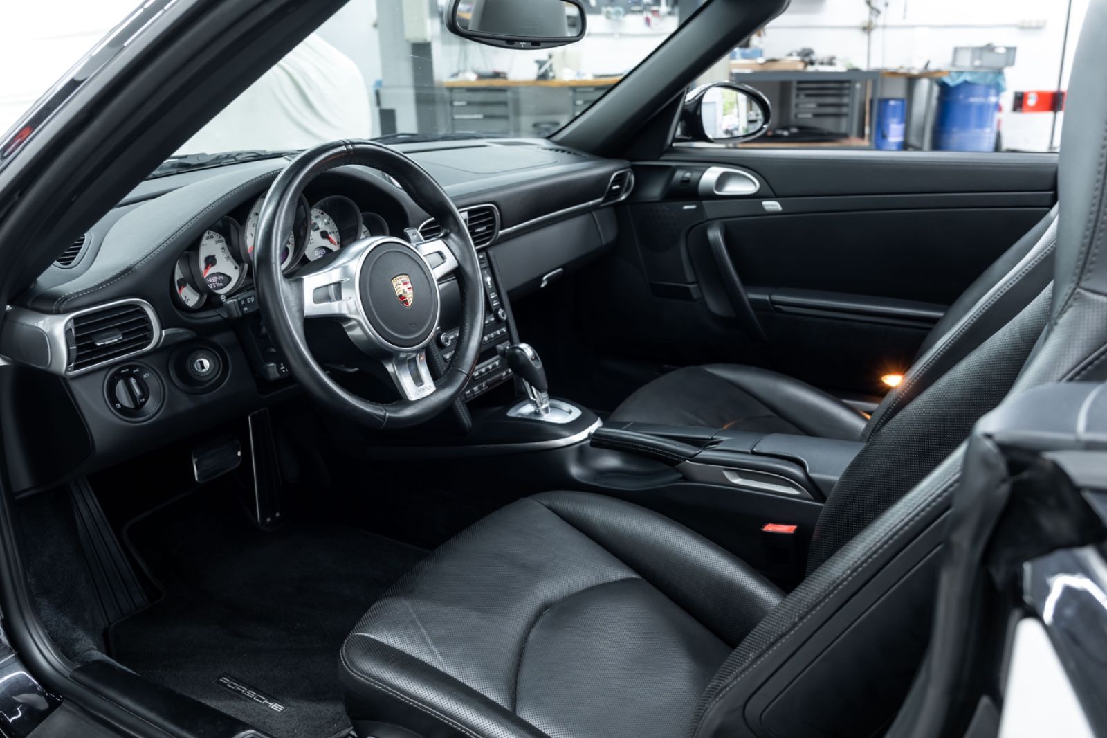 Fahrzeugabbildung Porsche 997 I 911 Turbo Cabrio I Bose I Sitzbelüftung