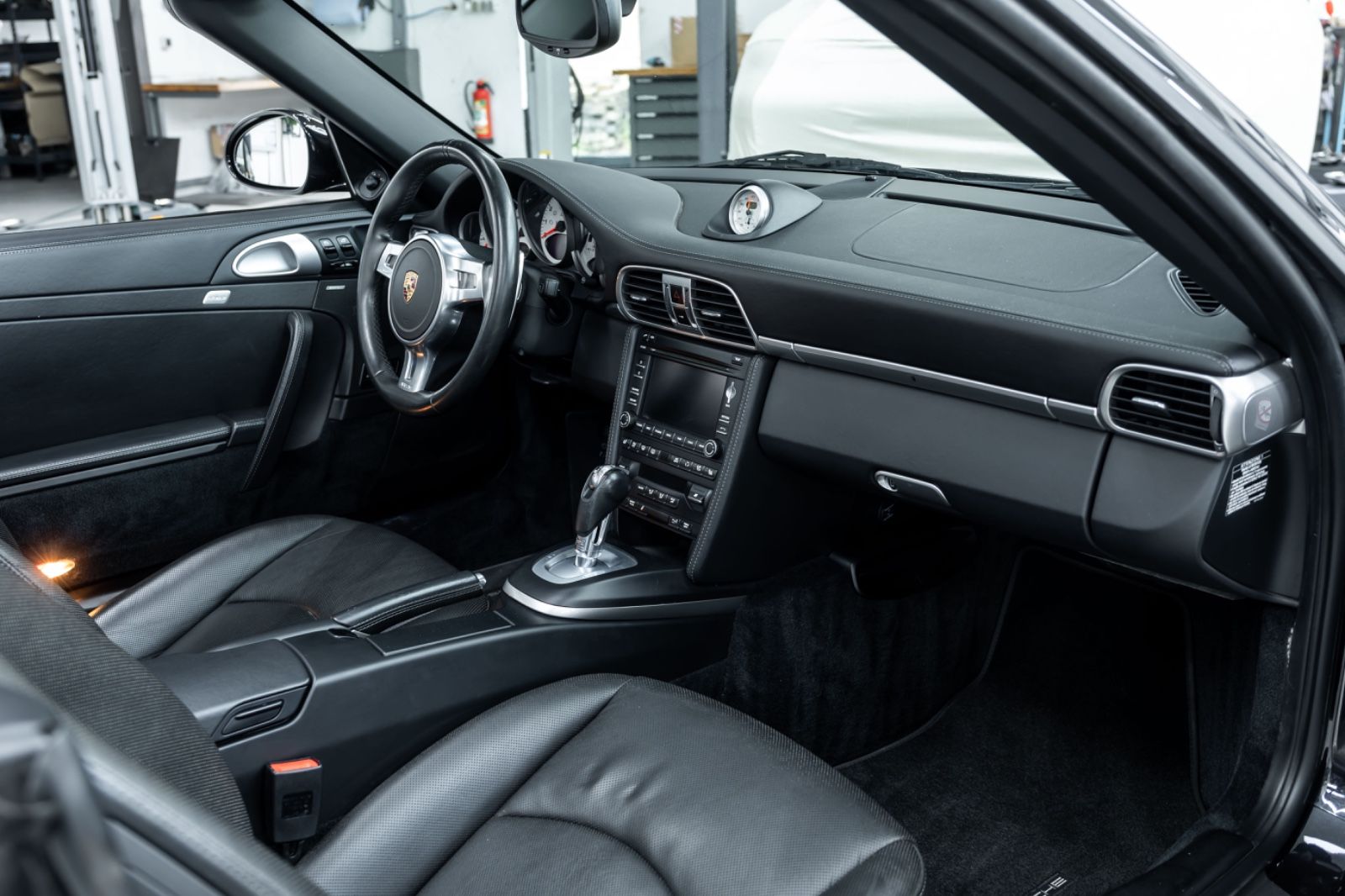 Fahrzeugabbildung Porsche 997 I 911 Turbo Cabrio I Bose I Sitzbelüftung