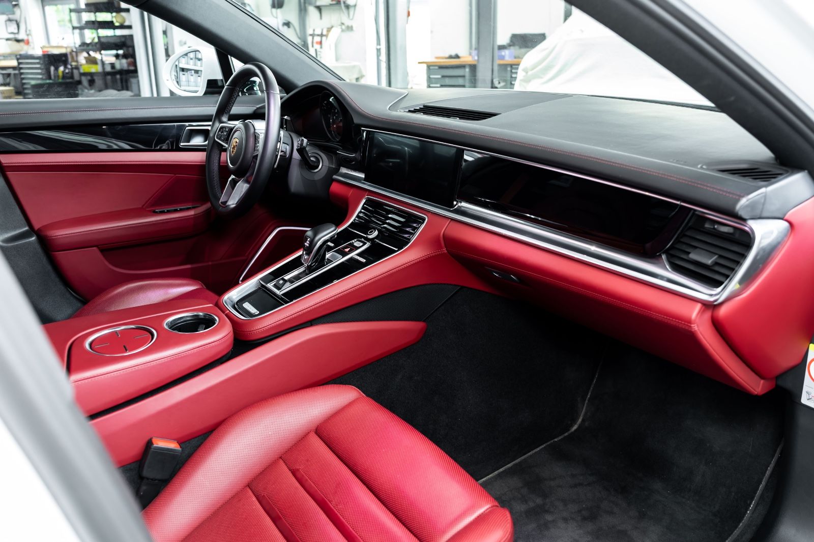 Fahrzeugabbildung Porsche Panamera 4S Sport Turismo I Bose I Sitz Klima