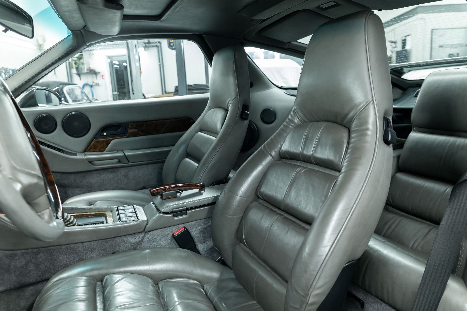 Fahrzeugabbildung Porsche 928 GTS I Holz I Raff-Leder I 3. Hd I BRD