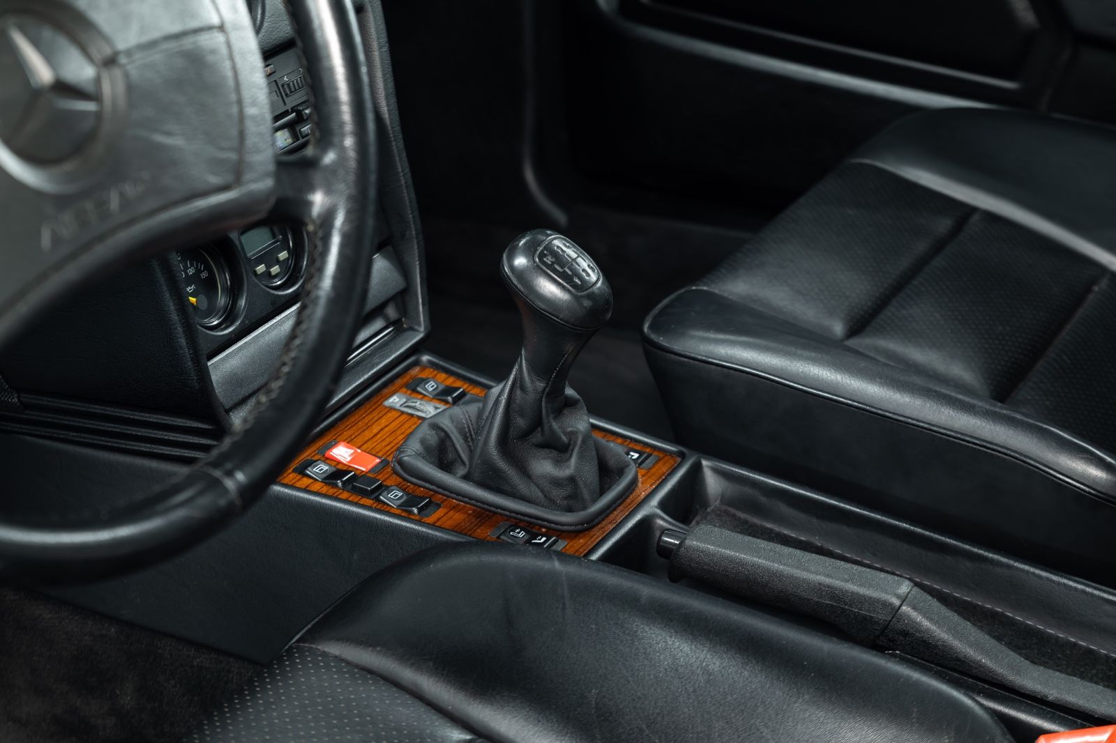 Fahrzeugabbildung Mercedes-Benz 190E 2.3-16V W201 I Top Zustand I 2. Hand I BRD