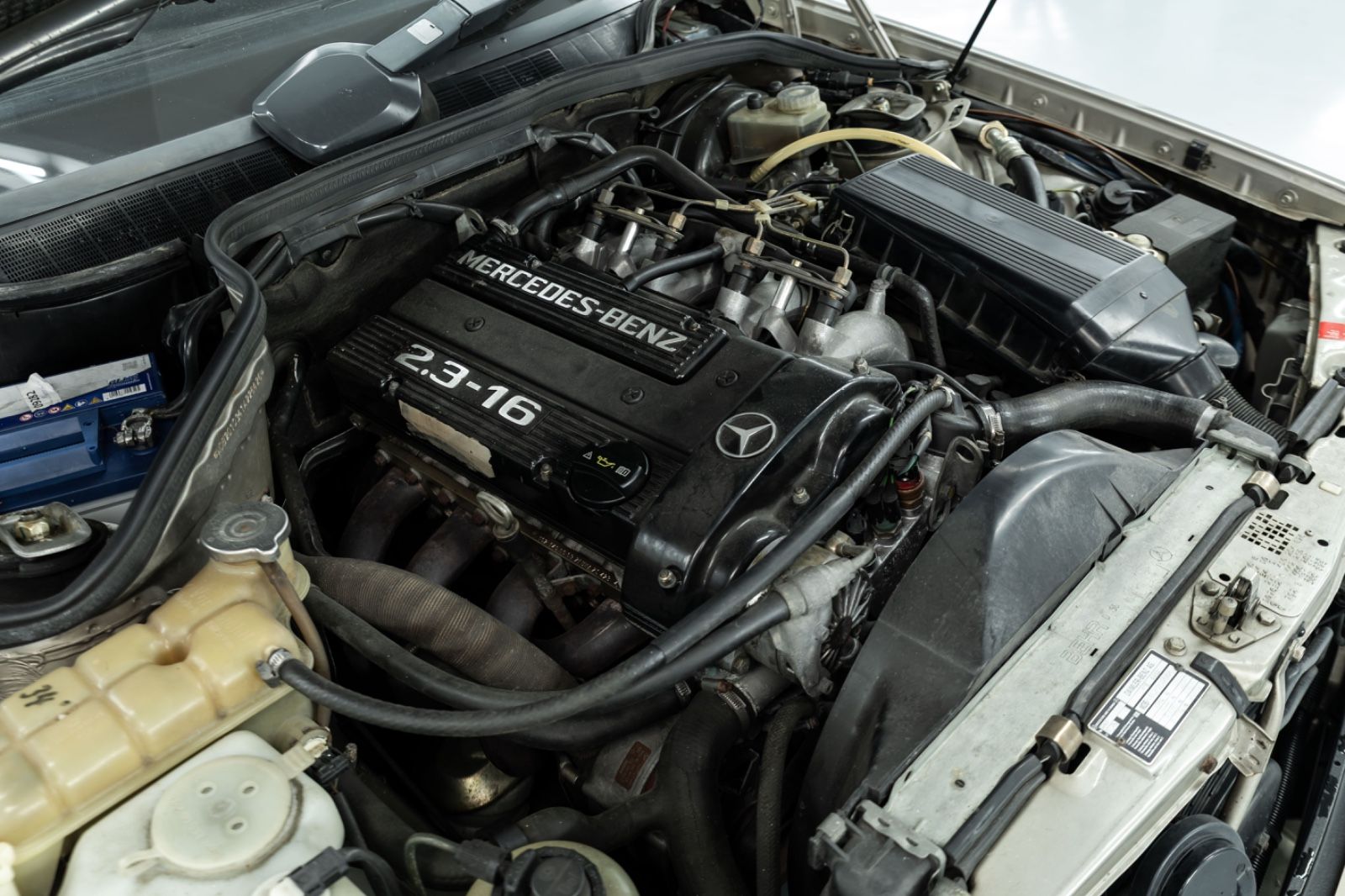 Fahrzeugabbildung Mercedes-Benz 190E 2.3-16V W201 I Top Zustand I 2. Hand I BRD