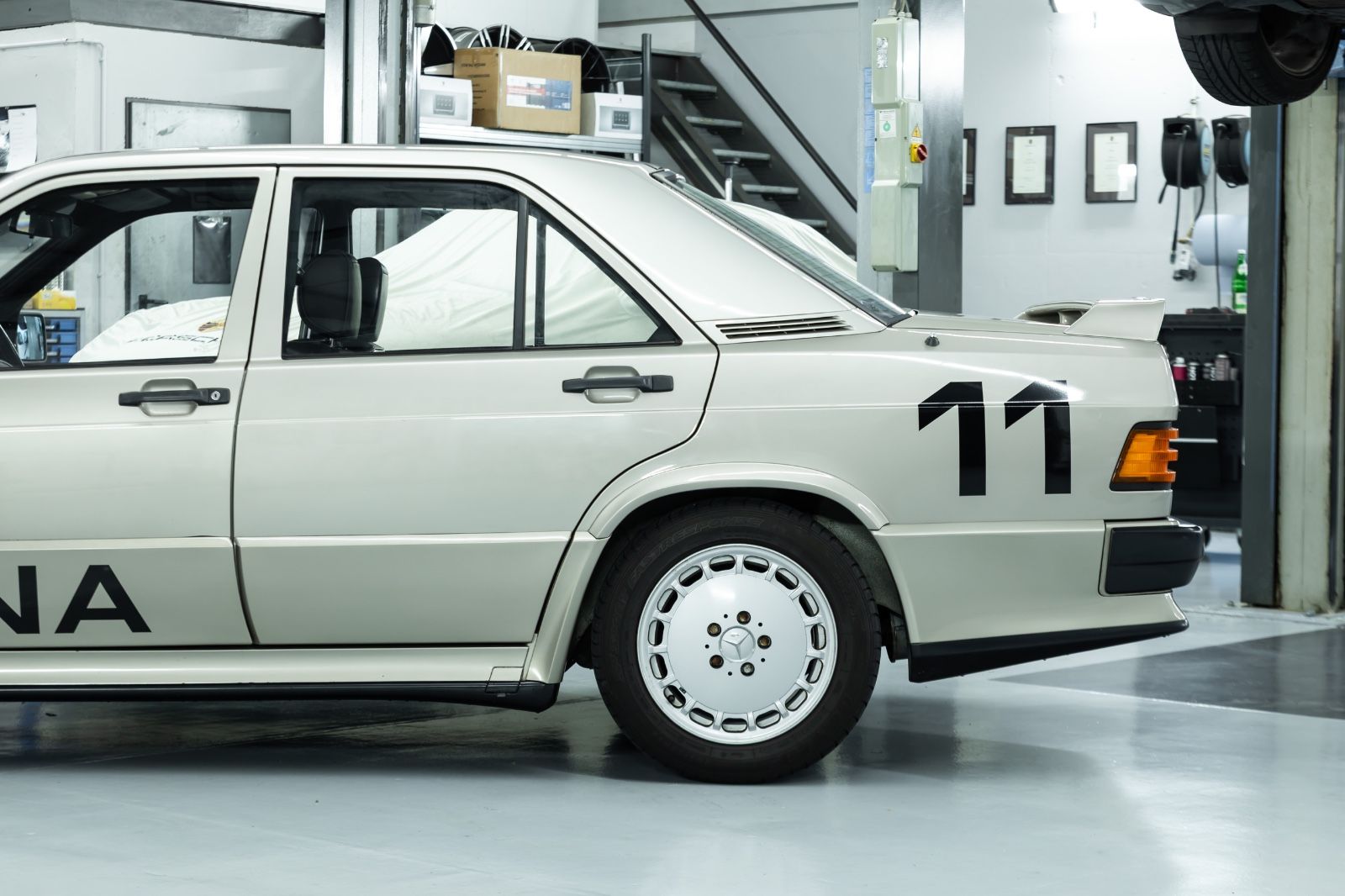 Fahrzeugabbildung Mercedes-Benz 190E 2.3-16V W201 I Top Zustand I 2. Hand I BRD