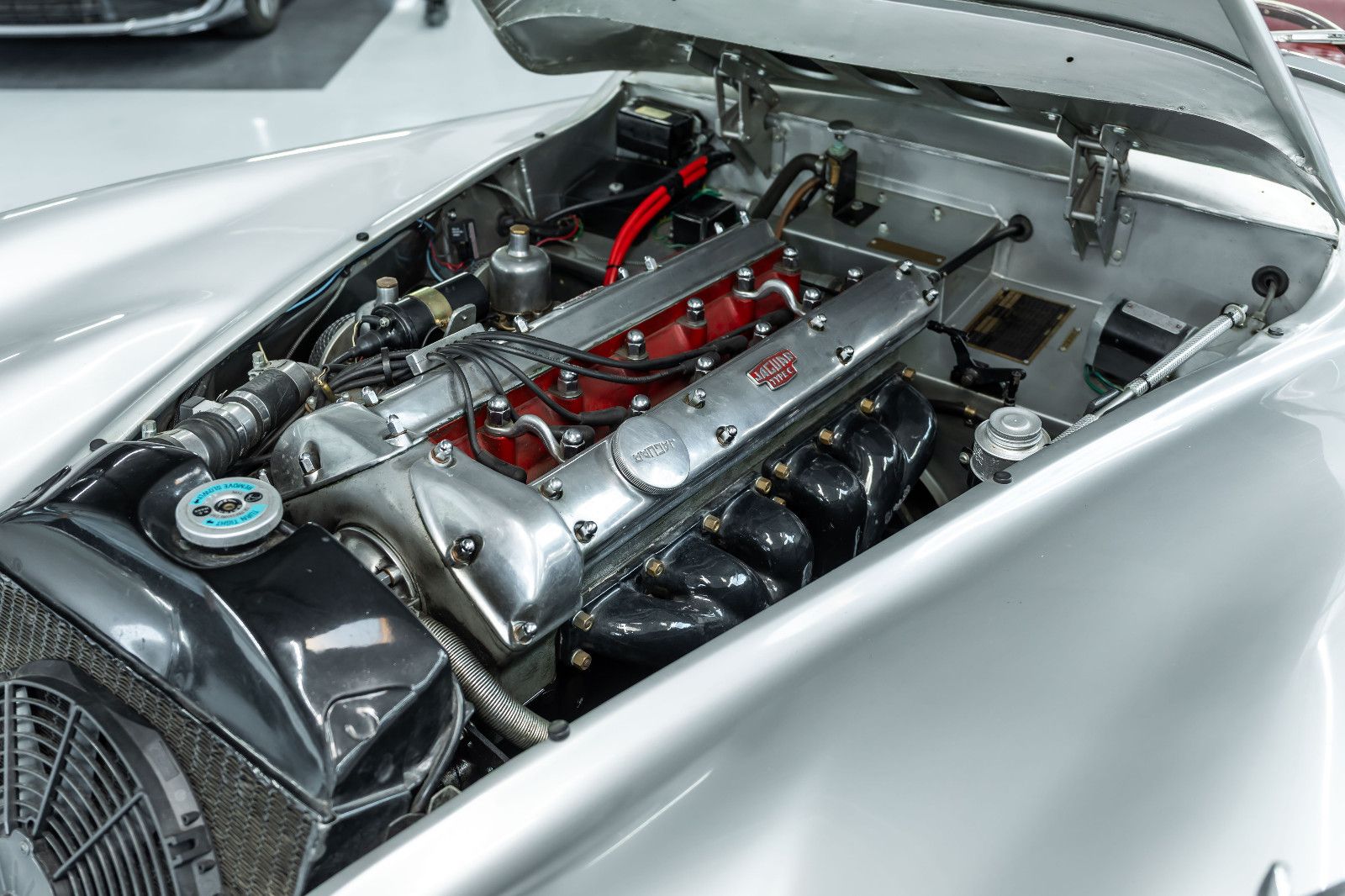 Fahrzeugabbildung Jaguar XK 140 SE-C OTS I Top Zustand I Classic Data 2