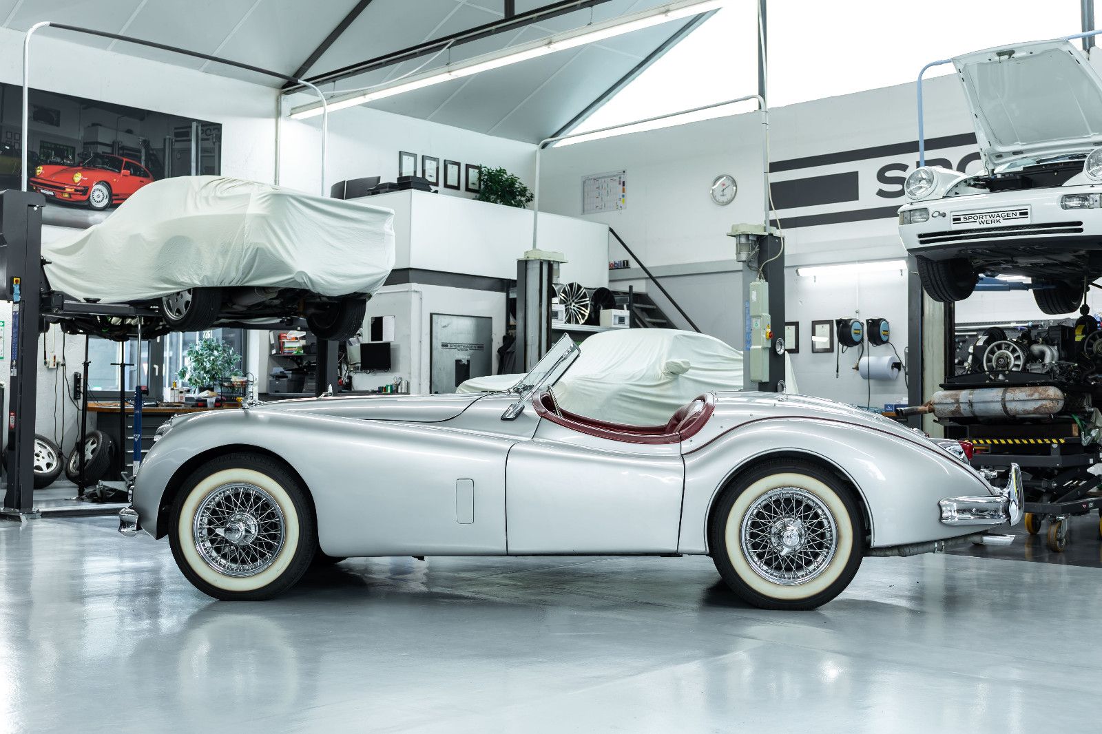 Fahrzeugabbildung Jaguar XK 140 SE-C OTS I Top Zustand I Classic Data 2