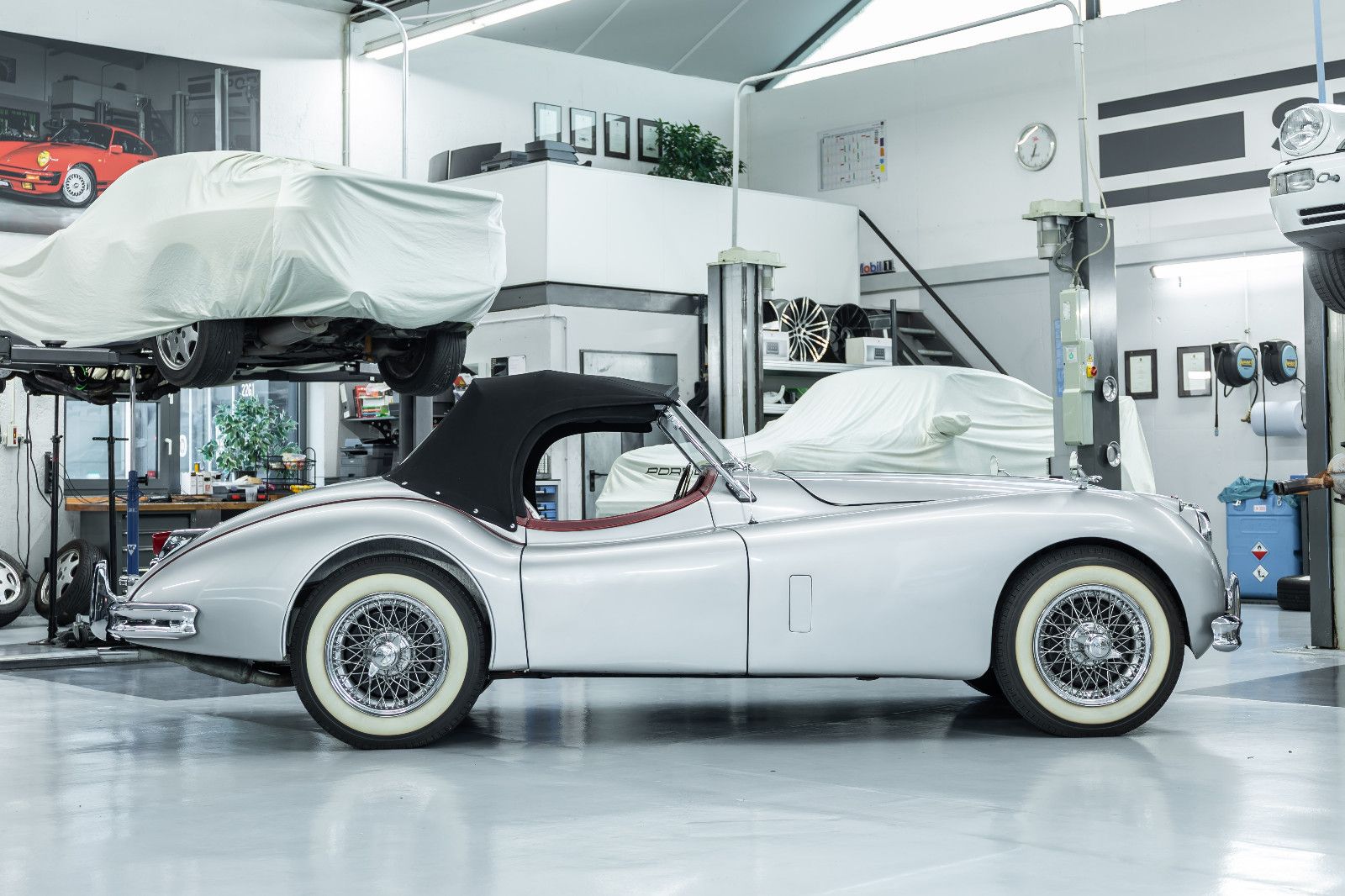 Fahrzeugabbildung Jaguar XK 140 SE-C OTS I Top Zustand I Classic Data 2